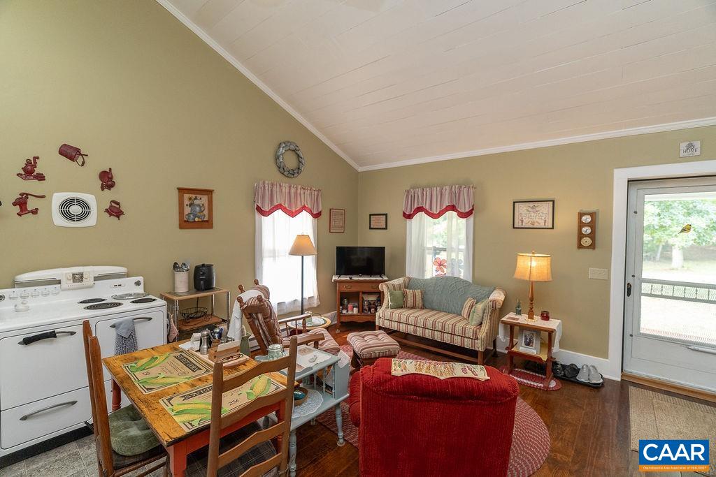 137 JEFFAL LN, SCOTTSVILLE, Virginia 24590, 1 Bedroom Bedrooms, ,1 BathroomBathrooms,Residential,137 JEFFAL LN,679688 MLS # 679688 137 JEFFAL LN, SCOTTSVILLE, Virginia 24590, 1 Bedroom Bedrooms, ,1 BathroomBathrooms,Residential,137 JEFFAL LN,679688 MLS # 679688