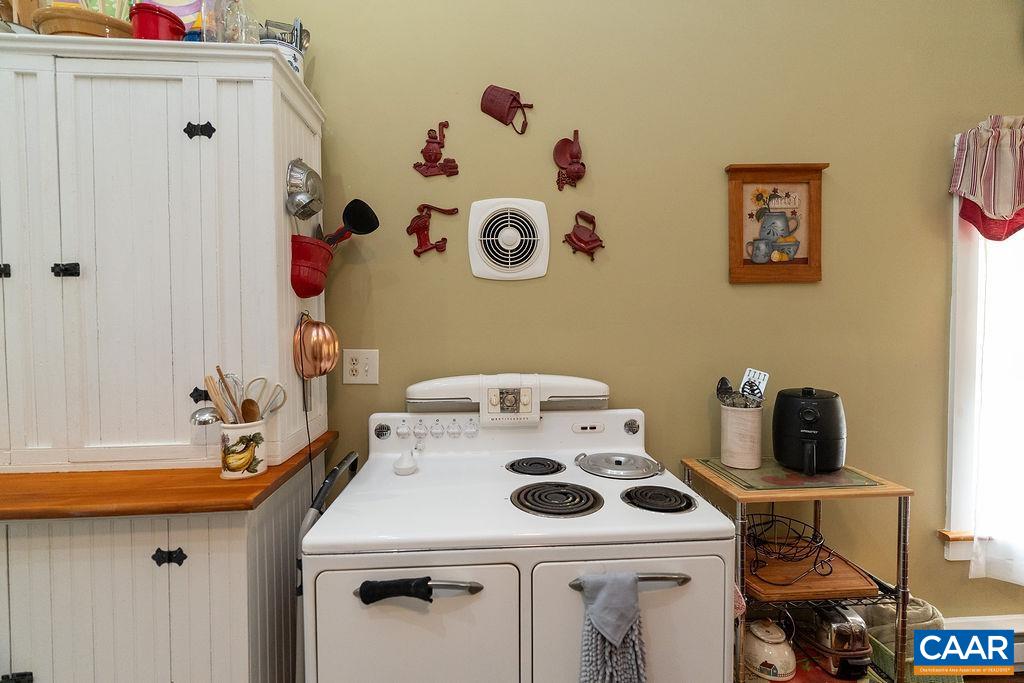 137 JEFFAL LN, SCOTTSVILLE, Virginia 24590, 1 Bedroom Bedrooms, ,1 BathroomBathrooms,Residential,137 JEFFAL LN,679688 MLS # 679688 137 JEFFAL LN, SCOTTSVILLE, Virginia 24590, 1 Bedroom Bedrooms, ,1 BathroomBathrooms,Residential,137 JEFFAL LN,679688 MLS # 679688