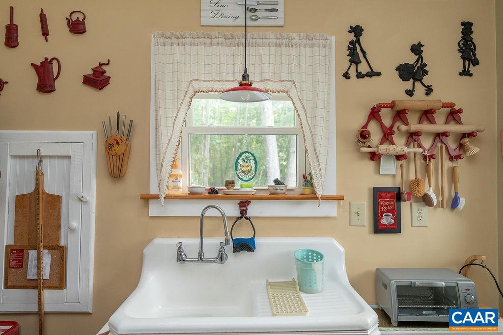 137 JEFFAL LN, SCOTTSVILLE, Virginia 24590, 1 Bedroom Bedrooms, ,1 BathroomBathrooms,Residential,137 JEFFAL LN,679688 MLS # 679688 137 JEFFAL LN, SCOTTSVILLE, Virginia 24590, 1 Bedroom Bedrooms, ,1 BathroomBathrooms,Residential,137 JEFFAL LN,679688 MLS # 679688