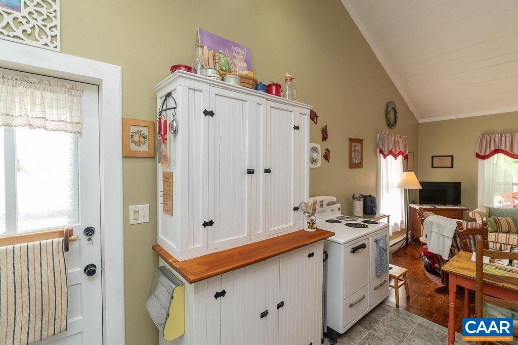137 JEFFAL LN, SCOTTSVILLE, Virginia 24590, 1 Bedroom Bedrooms, ,1 BathroomBathrooms,Residential,137 JEFFAL LN,679688 MLS # 679688 137 JEFFAL LN, SCOTTSVILLE, Virginia 24590, 1 Bedroom Bedrooms, ,1 BathroomBathrooms,Residential,137 JEFFAL LN,679688 MLS # 679688