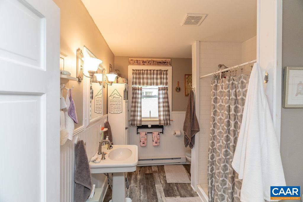137 JEFFAL LN, SCOTTSVILLE, Virginia 24590, 1 Bedroom Bedrooms, ,1 BathroomBathrooms,Residential,137 JEFFAL LN,679688 MLS # 679688 137 JEFFAL LN, SCOTTSVILLE, Virginia 24590, 1 Bedroom Bedrooms, ,1 BathroomBathrooms,Residential,137 JEFFAL LN,679688 MLS # 679688