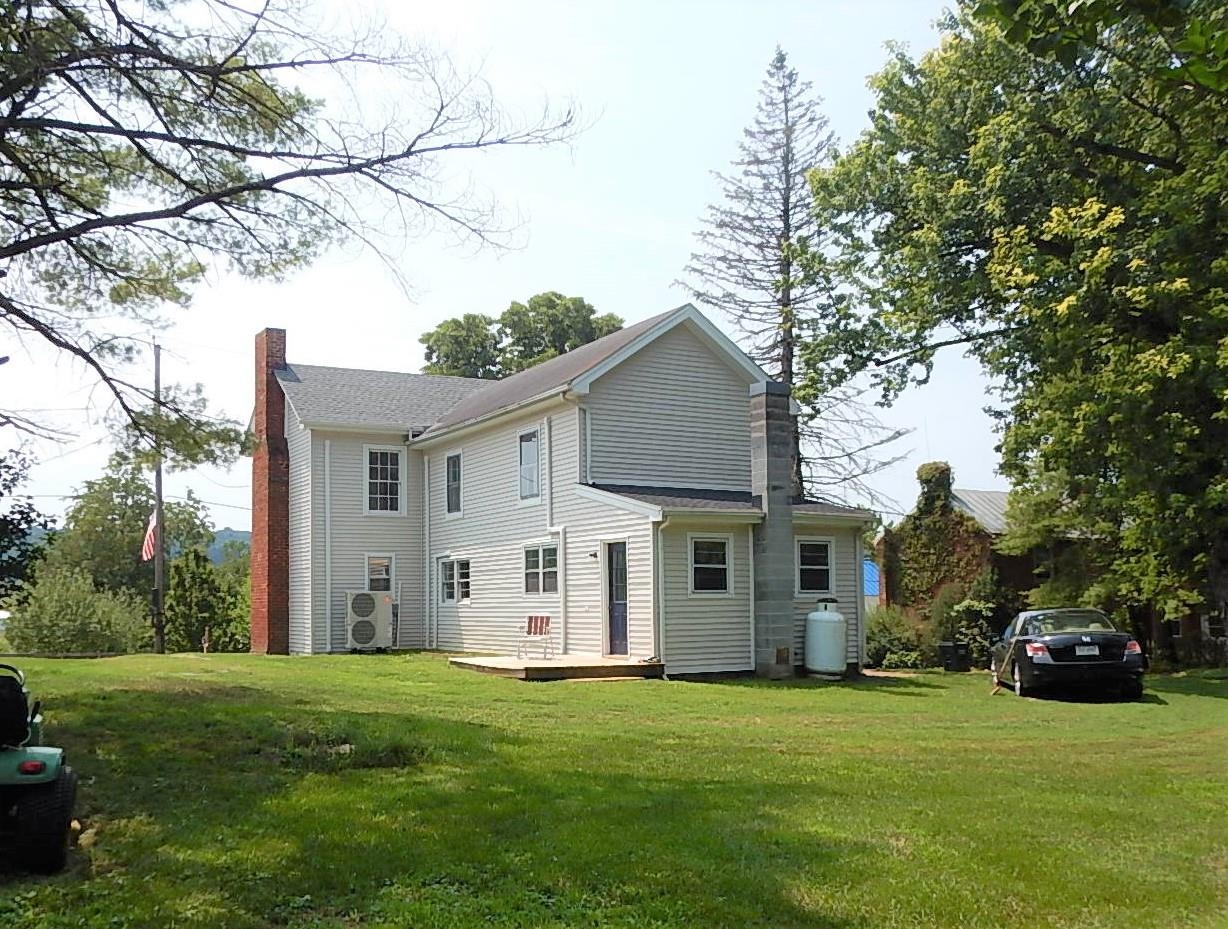 3615 MIDDLEBROOK VILLAGE RD, MIDDLEBROOK, Virginia 24459, 4 Bedrooms Bedrooms, ,1 BathroomBathrooms,Residential,3615 MIDDLEBROOK VILLAGE RD,679689 MLS # 679689 3615 MIDDLEBROOK VILLAGE RD, MIDDLEBROOK, Virginia 24459, 4 Bedrooms Bedrooms, ,1 BathroomBathrooms,Residential,3615 MIDDLEBROOK VILLAGE RD,679689 MLS # 679689