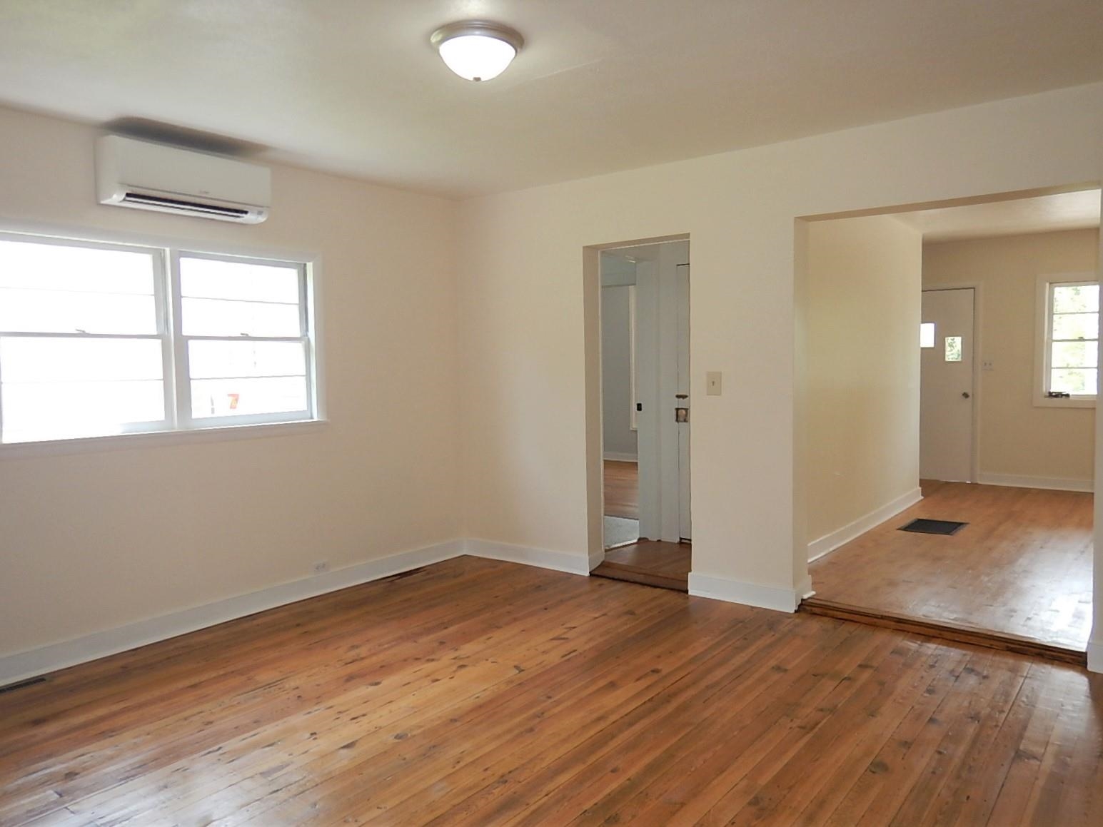 3615 MIDDLEBROOK VILLAGE RD, MIDDLEBROOK, Virginia 24459, 4 Bedrooms Bedrooms, ,1 BathroomBathrooms,Residential,3615 MIDDLEBROOK VILLAGE RD,679689 MLS # 679689 3615 MIDDLEBROOK VILLAGE RD, MIDDLEBROOK, Virginia 24459, 4 Bedrooms Bedrooms, ,1 BathroomBathrooms,Residential,3615 MIDDLEBROOK VILLAGE RD,679689 MLS # 679689