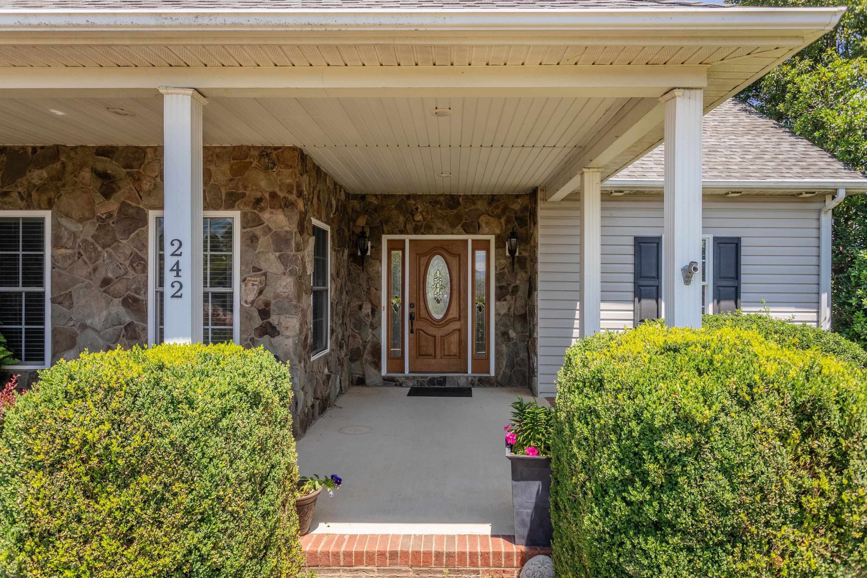 242 KENSINGTON DR, ELKTON, Virginia 22827, 3 Bedrooms Bedrooms, ,3 BathroomsBathrooms,Residential,242 KENSINGTON DR,679695 MLS # 679695 242 KENSINGTON DR, ELKTON, Virginia 22827, 3 Bedrooms Bedrooms, ,3 BathroomsBathrooms,Residential,242 KENSINGTON DR,679695 MLS # 679695