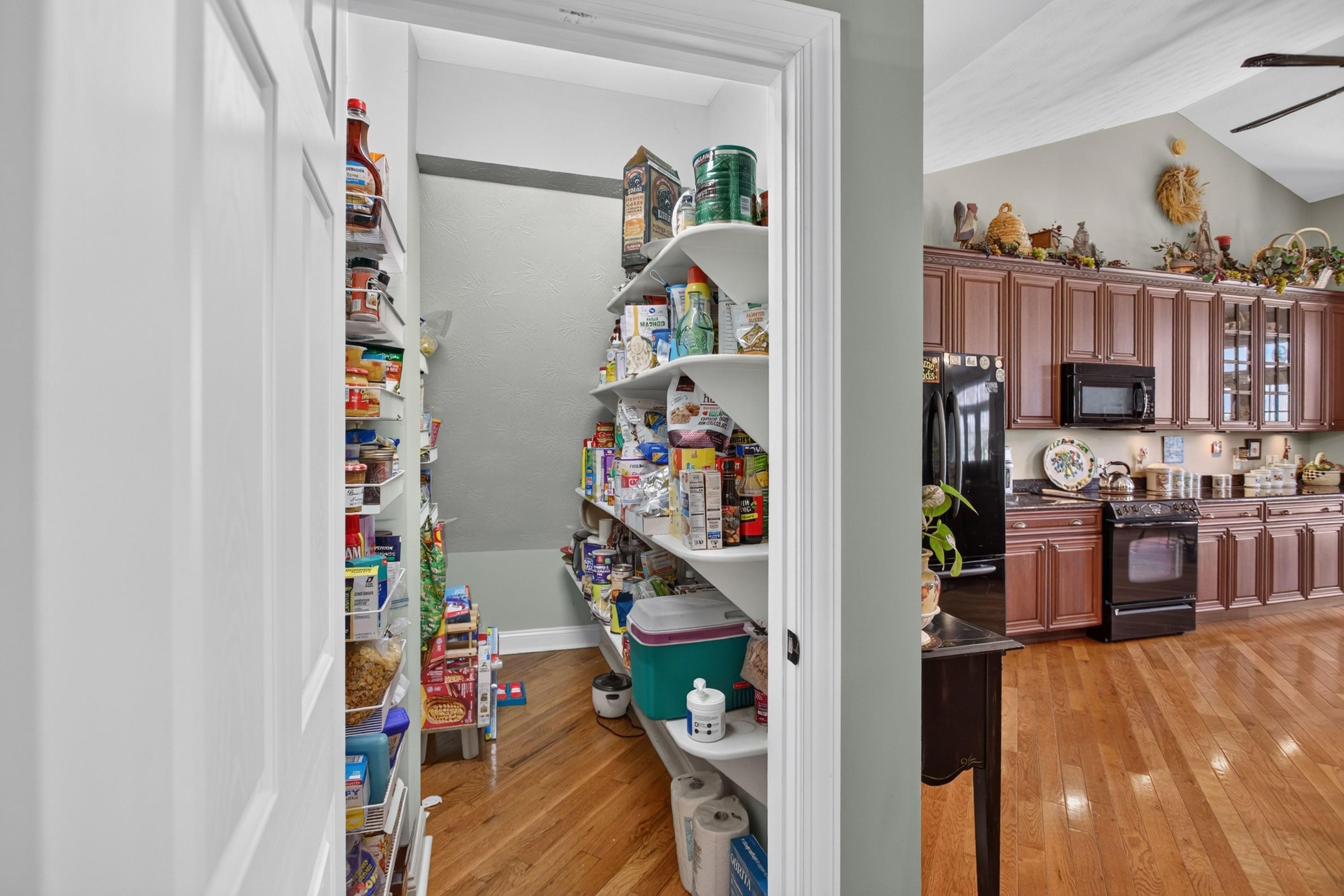 242 KENSINGTON DR, ELKTON, Virginia 22827, 3 Bedrooms Bedrooms, ,3 BathroomsBathrooms,Residential,242 KENSINGTON DR,679695 MLS # 679695 242 KENSINGTON DR, ELKTON, Virginia 22827, 3 Bedrooms Bedrooms, ,3 BathroomsBathrooms,Residential,242 KENSINGTON DR,679695 MLS # 679695