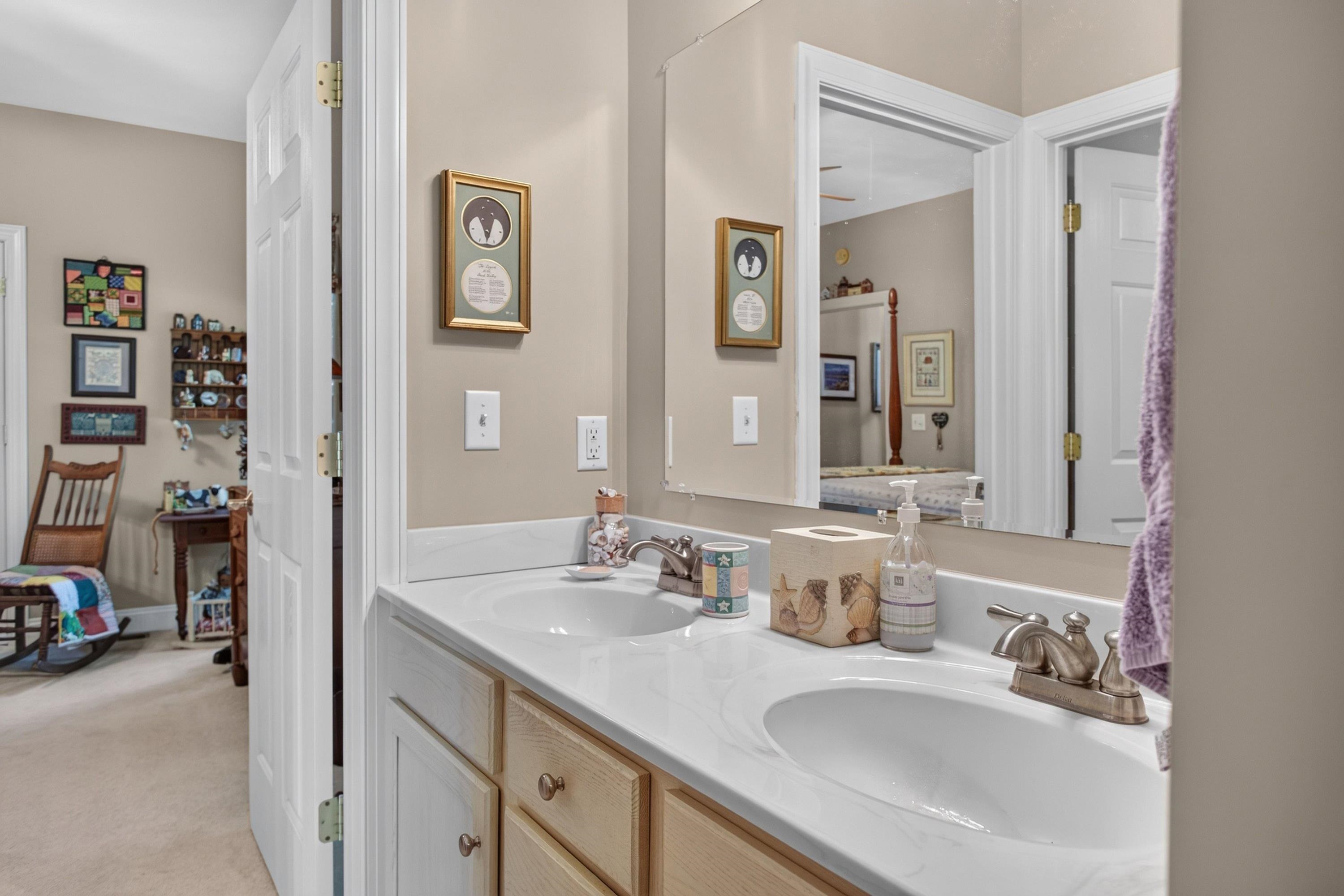 242 KENSINGTON DR, ELKTON, Virginia 22827, 3 Bedrooms Bedrooms, ,3 BathroomsBathrooms,Residential,242 KENSINGTON DR,679695 MLS # 679695 242 KENSINGTON DR, ELKTON, Virginia 22827, 3 Bedrooms Bedrooms, ,3 BathroomsBathrooms,Residential,242 KENSINGTON DR,679695 MLS # 679695