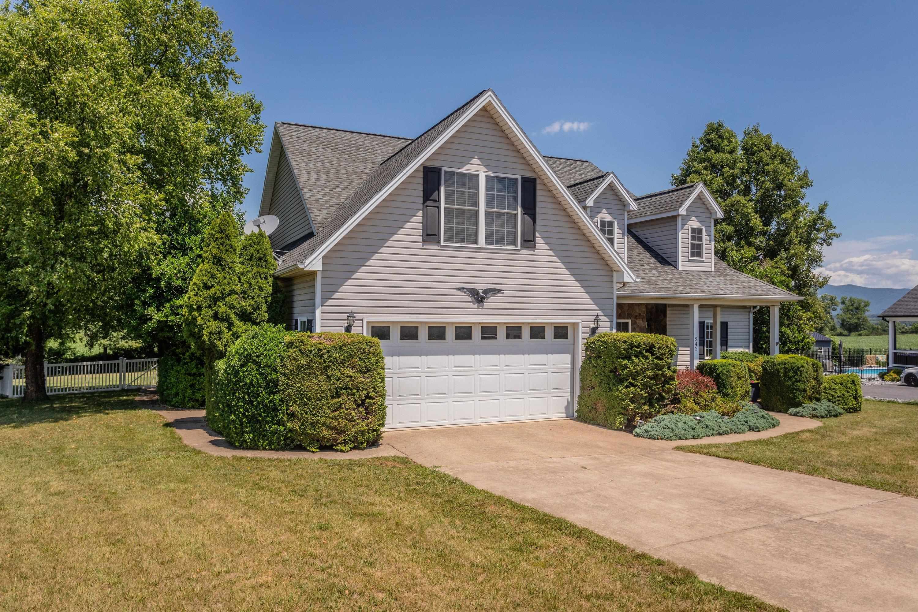242 KENSINGTON DR, ELKTON, Virginia 22827, 3 Bedrooms Bedrooms, ,3 BathroomsBathrooms,Residential,242 KENSINGTON DR,679695 MLS # 679695 242 KENSINGTON DR, ELKTON, Virginia 22827, 3 Bedrooms Bedrooms, ,3 BathroomsBathrooms,Residential,242 KENSINGTON DR,679695 MLS # 679695