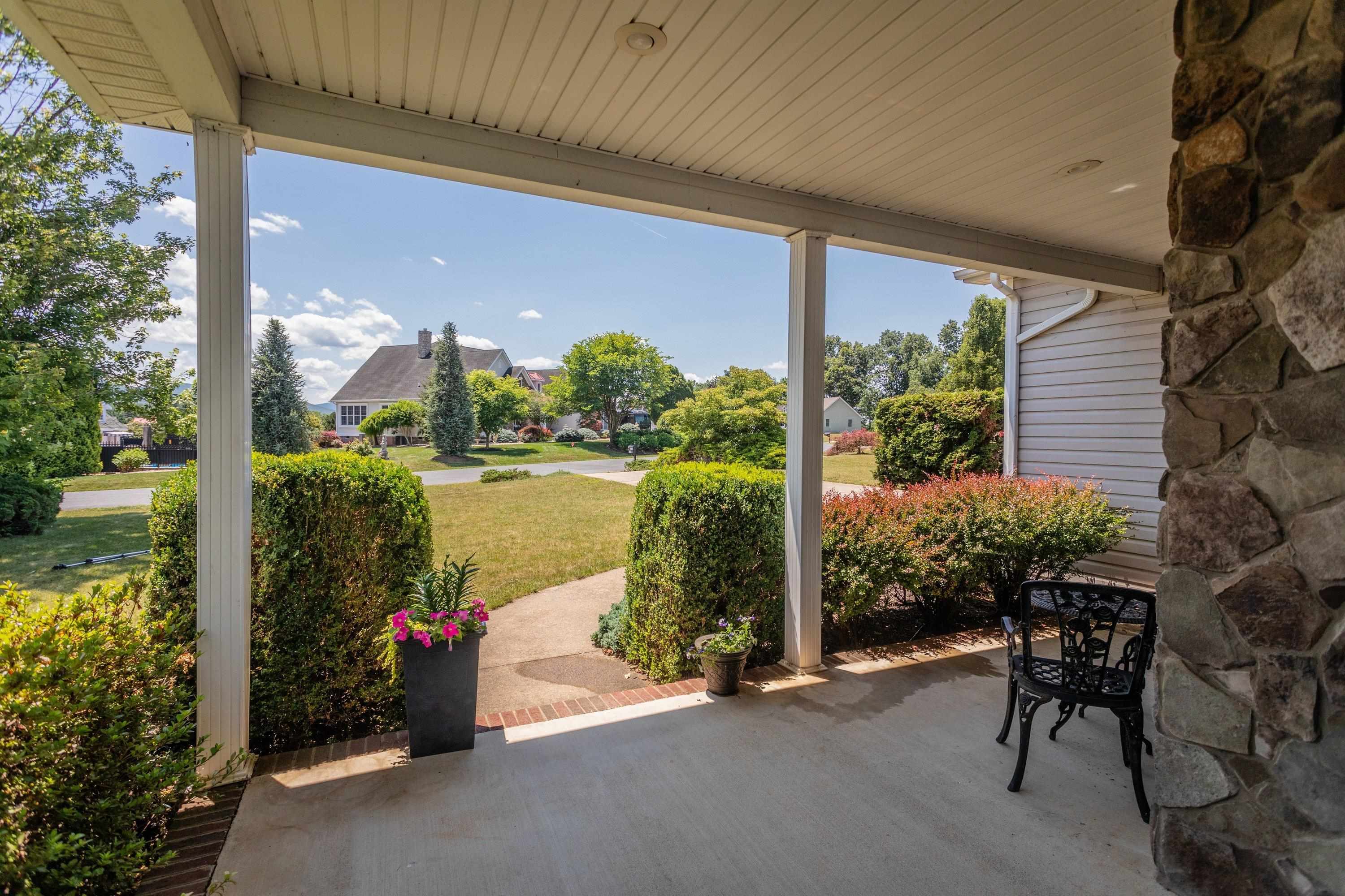 242 KENSINGTON DR, ELKTON, Virginia 22827, 3 Bedrooms Bedrooms, ,3 BathroomsBathrooms,Residential,242 KENSINGTON DR,679695 MLS # 679695 242 KENSINGTON DR, ELKTON, Virginia 22827, 3 Bedrooms Bedrooms, ,3 BathroomsBathrooms,Residential,242 KENSINGTON DR,679695 MLS # 679695