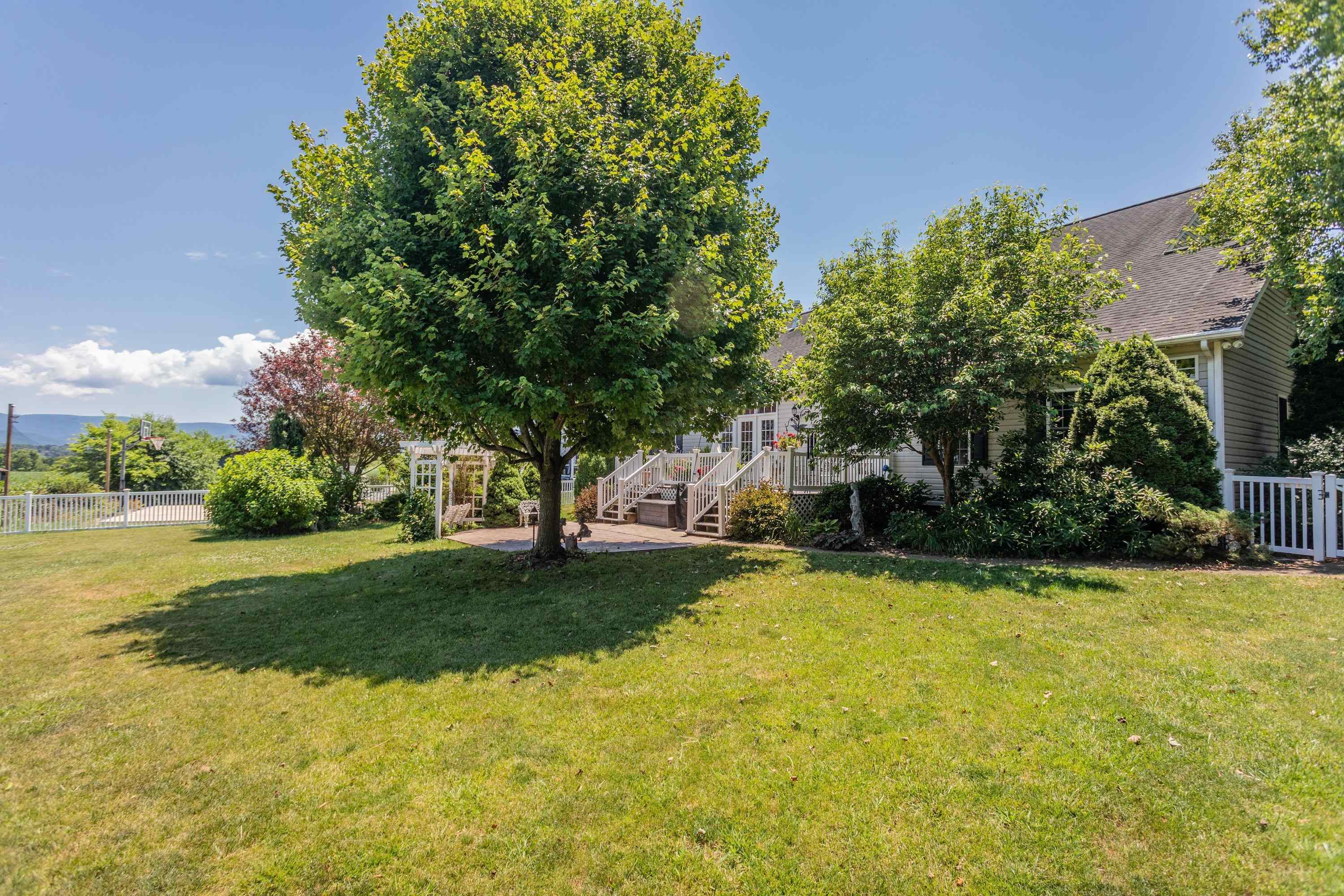 242 KENSINGTON DR, ELKTON, Virginia 22827, 3 Bedrooms Bedrooms, ,3 BathroomsBathrooms,Residential,242 KENSINGTON DR,679695 MLS # 679695 242 KENSINGTON DR, ELKTON, Virginia 22827, 3 Bedrooms Bedrooms, ,3 BathroomsBathrooms,Residential,242 KENSINGTON DR,679695 MLS # 679695