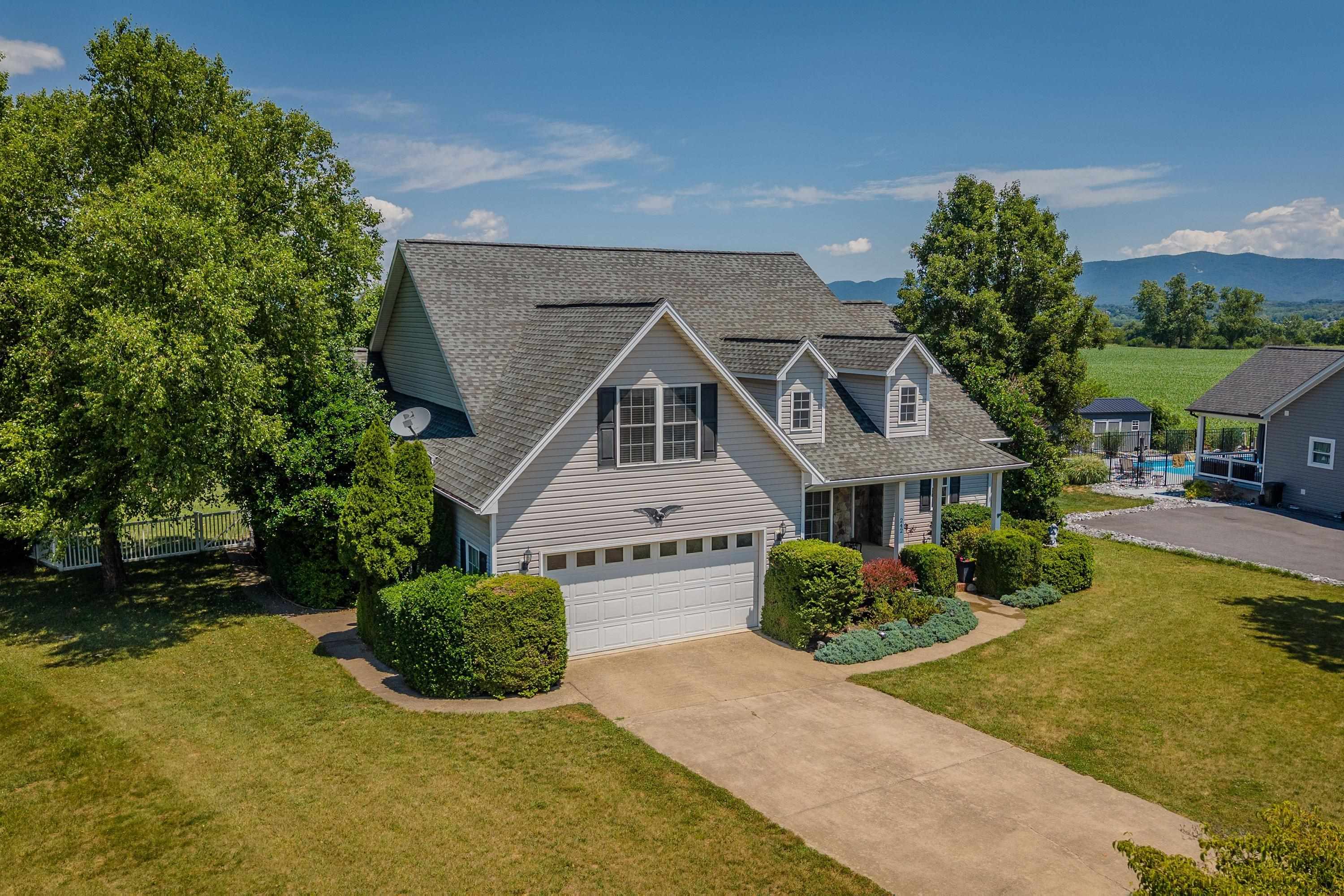 242 KENSINGTON DR, ELKTON, Virginia 22827, 3 Bedrooms Bedrooms, ,3 BathroomsBathrooms,Residential,242 KENSINGTON DR,679695 MLS # 679695 242 KENSINGTON DR, ELKTON, Virginia 22827, 3 Bedrooms Bedrooms, ,3 BathroomsBathrooms,Residential,242 KENSINGTON DR,679695 MLS # 679695