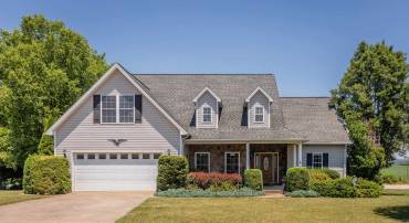 242 KENSINGTON DR, ELKTON, Virginia 22827, 3 Bedrooms Bedrooms, ,3 BathroomsBathrooms,Residential,242 KENSINGTON DR,679695 MLS # 679695