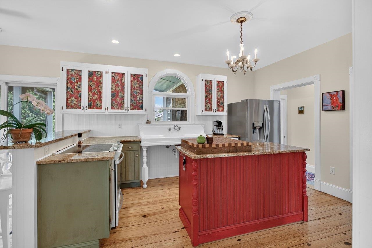 308 BROAD ST, BRIDGEWATER, Virginia 22812, 3 Bedrooms Bedrooms, ,2 BathroomsBathrooms,Residential,308 BROAD ST,679696 MLS # 679696 308 BROAD ST, BRIDGEWATER, Virginia 22812, 3 Bedrooms Bedrooms, ,2 BathroomsBathrooms,Residential,308 BROAD ST,679696 MLS # 679696