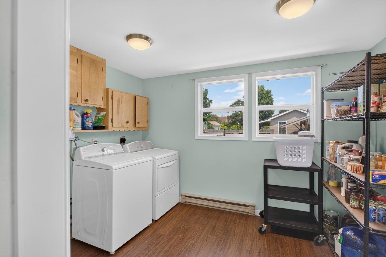 308 BROAD ST, BRIDGEWATER, Virginia 22812, 3 Bedrooms Bedrooms, ,2 BathroomsBathrooms,Residential,308 BROAD ST,679696 MLS # 679696 308 BROAD ST, BRIDGEWATER, Virginia 22812, 3 Bedrooms Bedrooms, ,2 BathroomsBathrooms,Residential,308 BROAD ST,679696 MLS # 679696