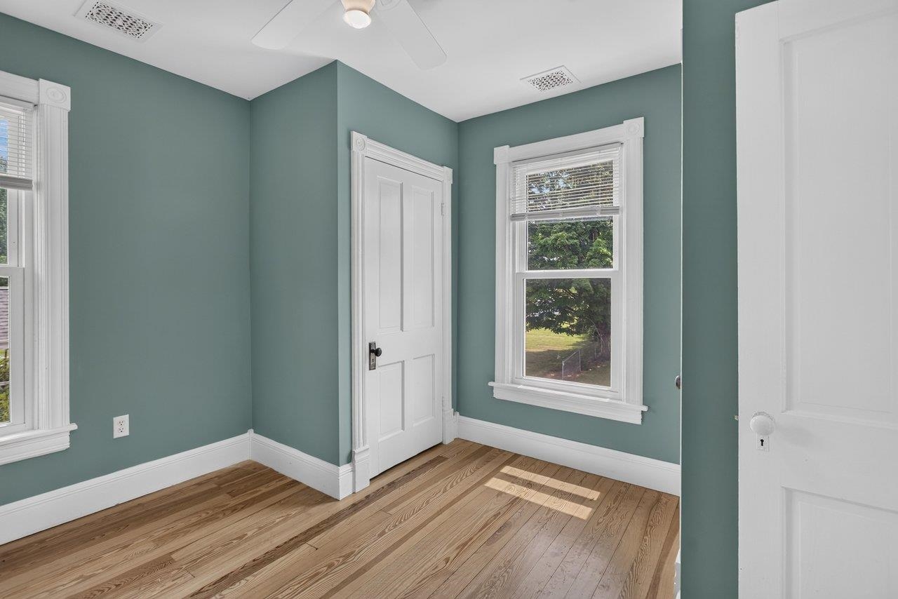 308 BROAD ST, BRIDGEWATER, Virginia 22812, 3 Bedrooms Bedrooms, ,2 BathroomsBathrooms,Residential,308 BROAD ST,679696 MLS # 679696 308 BROAD ST, BRIDGEWATER, Virginia 22812, 3 Bedrooms Bedrooms, ,2 BathroomsBathrooms,Residential,308 BROAD ST,679696 MLS # 679696