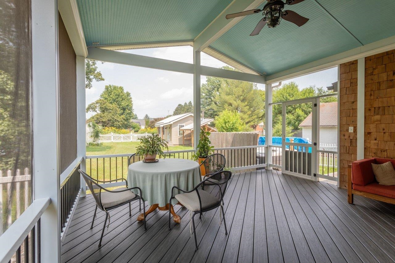 308 BROAD ST, BRIDGEWATER, Virginia 22812, 3 Bedrooms Bedrooms, ,2 BathroomsBathrooms,Residential,308 BROAD ST,679696 MLS # 679696 308 BROAD ST, BRIDGEWATER, Virginia 22812, 3 Bedrooms Bedrooms, ,2 BathroomsBathrooms,Residential,308 BROAD ST,679696 MLS # 679696
