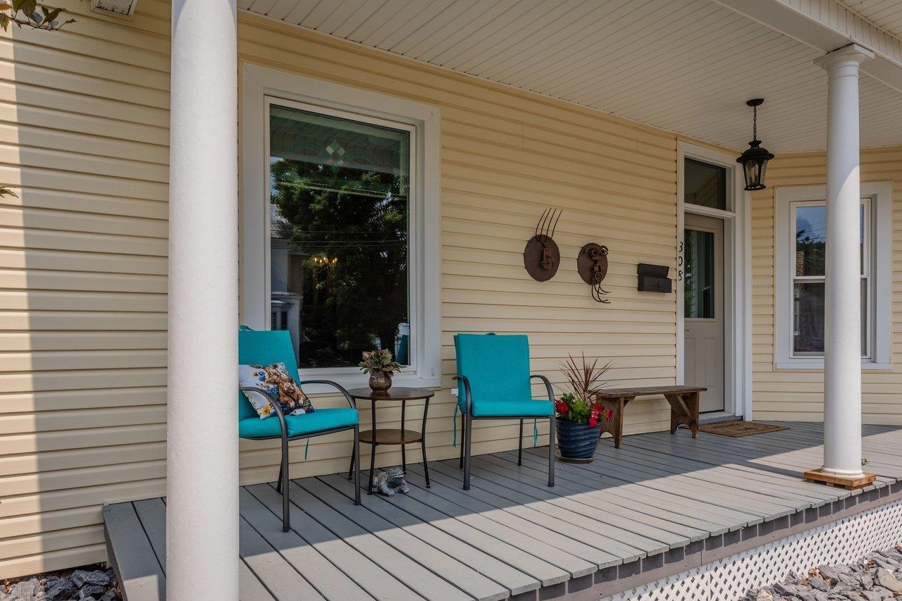 308 BROAD ST, BRIDGEWATER, Virginia 22812, 3 Bedrooms Bedrooms, ,2 BathroomsBathrooms,Residential,308 BROAD ST,679696 MLS # 679696 308 BROAD ST, BRIDGEWATER, Virginia 22812, 3 Bedrooms Bedrooms, ,2 BathroomsBathrooms,Residential,308 BROAD ST,679696 MLS # 679696