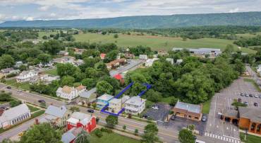 234 N MAIN ST, WOODSTOCK, Virginia 22664, 2 Bedrooms Bedrooms, ,2 BathroomsBathrooms,Residential,234 N MAIN ST,677799 MLS # 677799