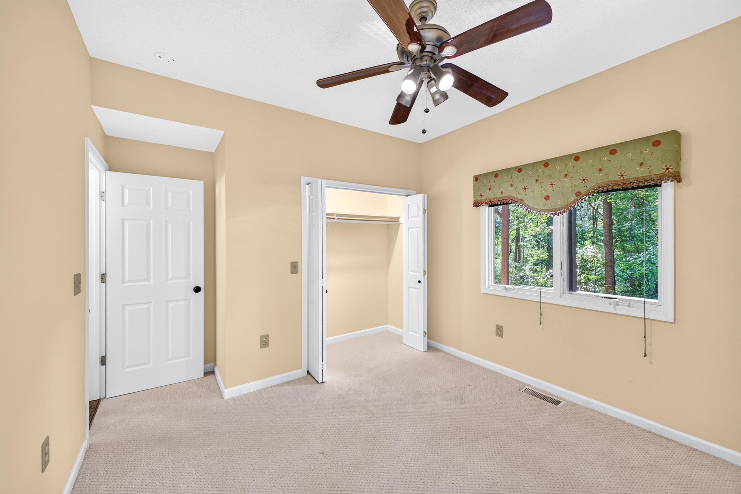 258 TURKEY DR, MCGAHEYSVILLE, Virginia 22840, 6 Bedrooms Bedrooms, ,4 BathroomsBathrooms,Residential,258 TURKEY DR,679710 MLS # 679710 258 TURKEY DR, MCGAHEYSVILLE, Virginia 22840, 6 Bedrooms Bedrooms, ,4 BathroomsBathrooms,Residential,258 TURKEY DR,679710 MLS # 679710