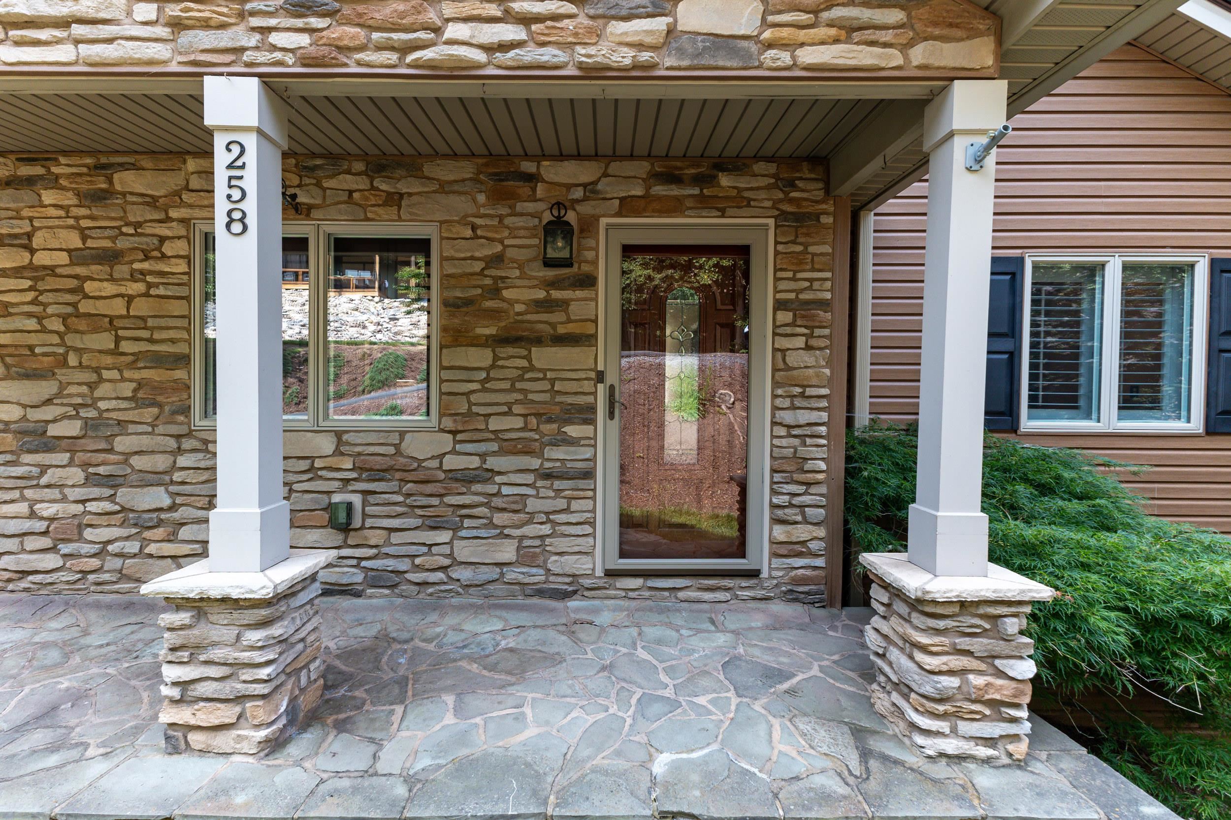 258 TURKEY DR, MCGAHEYSVILLE, Virginia 22840, 6 Bedrooms Bedrooms, ,4 BathroomsBathrooms,Residential,258 TURKEY DR,679710 MLS # 679710 258 TURKEY DR, MCGAHEYSVILLE, Virginia 22840, 6 Bedrooms Bedrooms, ,4 BathroomsBathrooms,Residential,258 TURKEY DR,679710 MLS # 679710