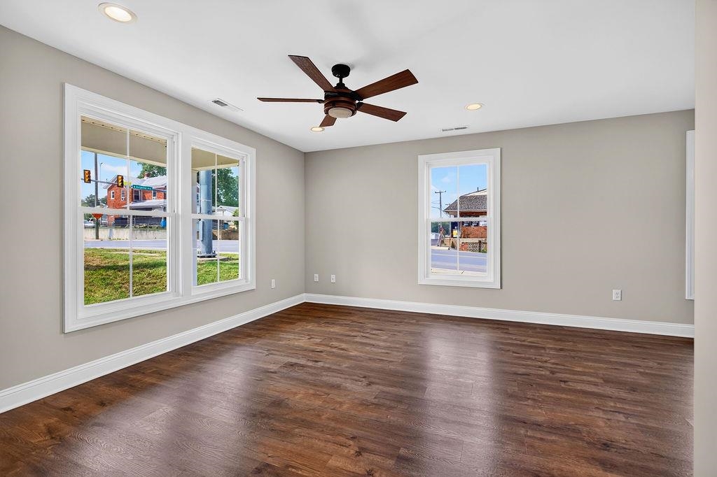 588 N DELPHINE AVE, WAYNESBORO, Virginia 22980, 3 Bedrooms Bedrooms, ,2 BathroomsBathrooms,Residential,588 N DELPHINE AVE,679715 MLS # 679715 588 N DELPHINE AVE, WAYNESBORO, Virginia 22980, 3 Bedrooms Bedrooms, ,2 BathroomsBathrooms,Residential,588 N DELPHINE AVE,679715 MLS # 679715