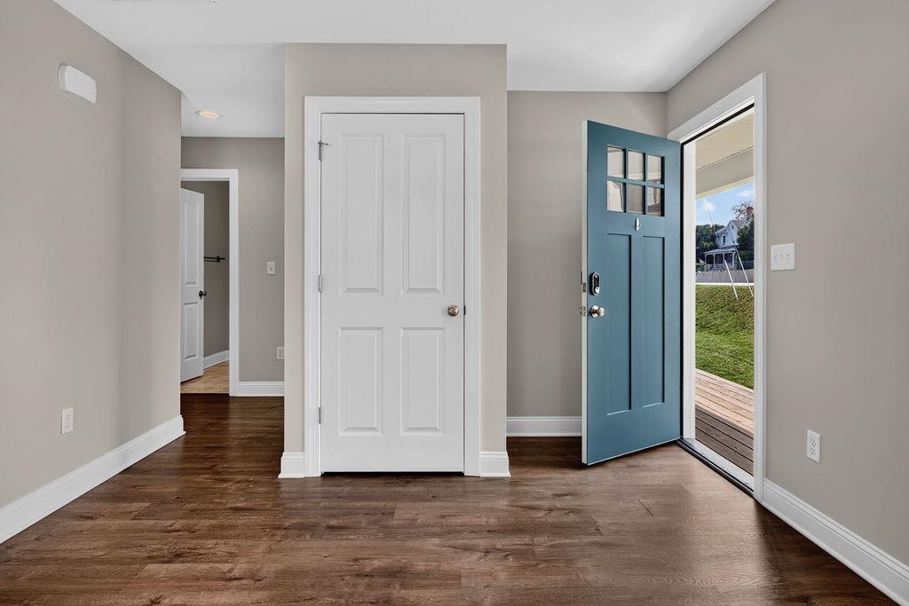 588 N DELPHINE AVE, WAYNESBORO, Virginia 22980, 3 Bedrooms Bedrooms, ,2 BathroomsBathrooms,Residential,588 N DELPHINE AVE,679715 MLS # 679715 588 N DELPHINE AVE, WAYNESBORO, Virginia 22980, 3 Bedrooms Bedrooms, ,2 BathroomsBathrooms,Residential,588 N DELPHINE AVE,679715 MLS # 679715