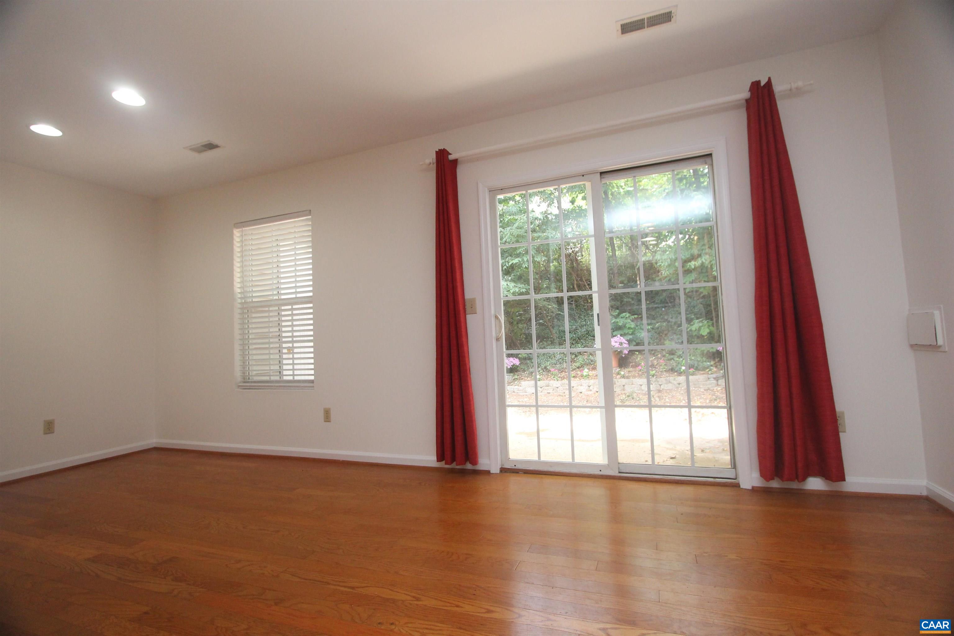 113 WATERBURY CT, CHARLOTTESVILLE, Virginia 22902, 3 Bedrooms Bedrooms, ,1 BathroomBathrooms,Residential,113 WATERBURY CT,679720 MLS # 679720 113 WATERBURY CT, CHARLOTTESVILLE, Virginia 22902, 3 Bedrooms Bedrooms, ,1 BathroomBathrooms,Residential,113 WATERBURY CT,679720 MLS # 679720