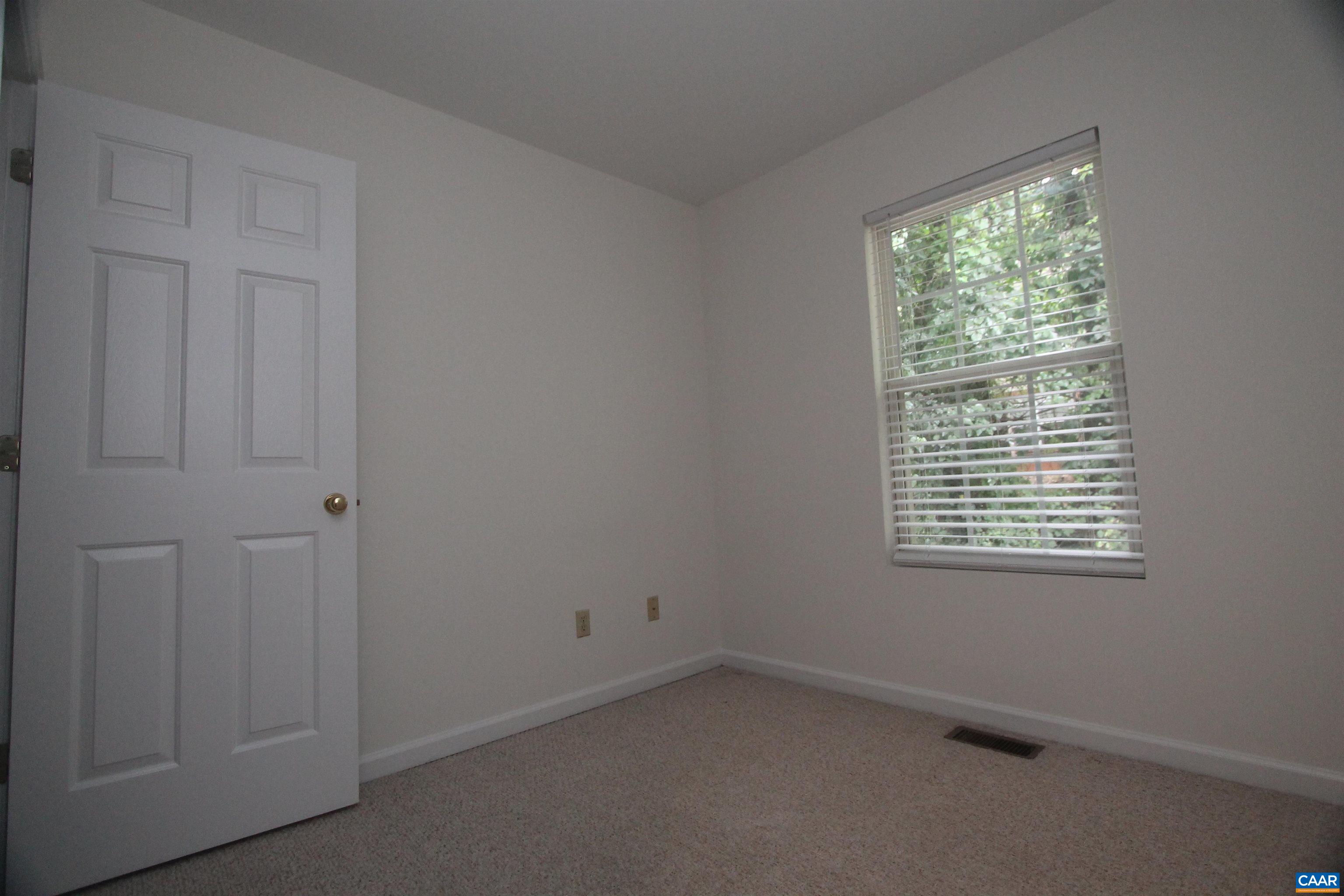 113 WATERBURY CT, CHARLOTTESVILLE, Virginia 22902, 3 Bedrooms Bedrooms, ,1 BathroomBathrooms,Residential,113 WATERBURY CT,679720 MLS # 679720 113 WATERBURY CT, CHARLOTTESVILLE, Virginia 22902, 3 Bedrooms Bedrooms, ,1 BathroomBathrooms,Residential,113 WATERBURY CT,679720 MLS # 679720