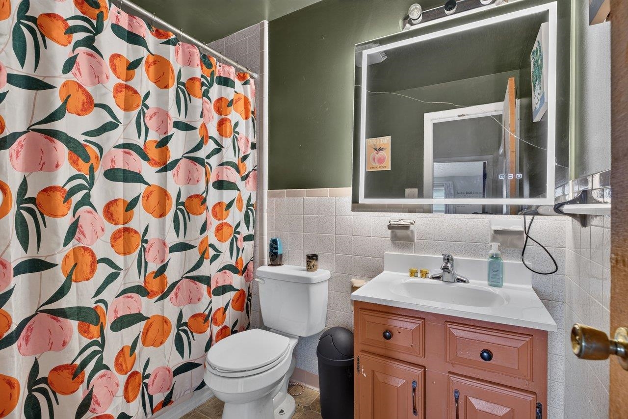 2397 HIGHVIEW CIR, STAUNTON, Virginia 24401, 3 Bedrooms Bedrooms, ,1 BathroomBathrooms,Residential,2397 HIGHVIEW CIR,679725 MLS # 679725