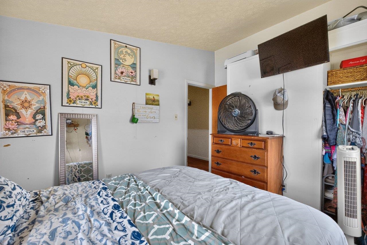 2397 HIGHVIEW CIR, STAUNTON, Virginia 24401, 3 Bedrooms Bedrooms, ,1 BathroomBathrooms,Residential,2397 HIGHVIEW CIR,679725 MLS # 679725