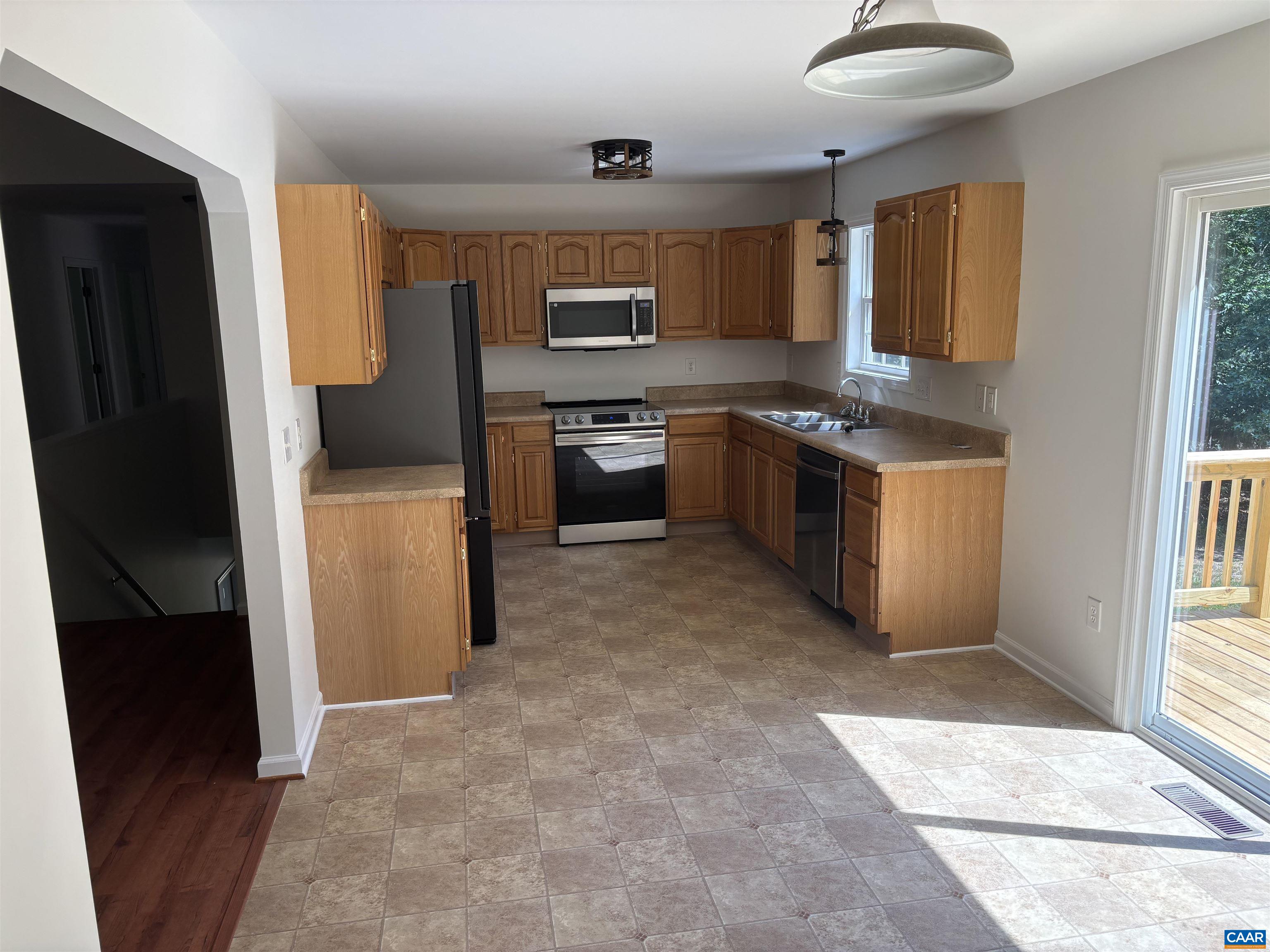 136 BEAVER PL, SCOTTSVILLE, Virginia 24590, 3 Bedrooms Bedrooms, ,2 BathroomsBathrooms,Residential,136 BEAVER PL,679728 MLS # 679728 136 BEAVER PL, SCOTTSVILLE, Virginia 24590, 3 Bedrooms Bedrooms, ,2 BathroomsBathrooms,Residential,136 BEAVER PL,679728 MLS # 679728