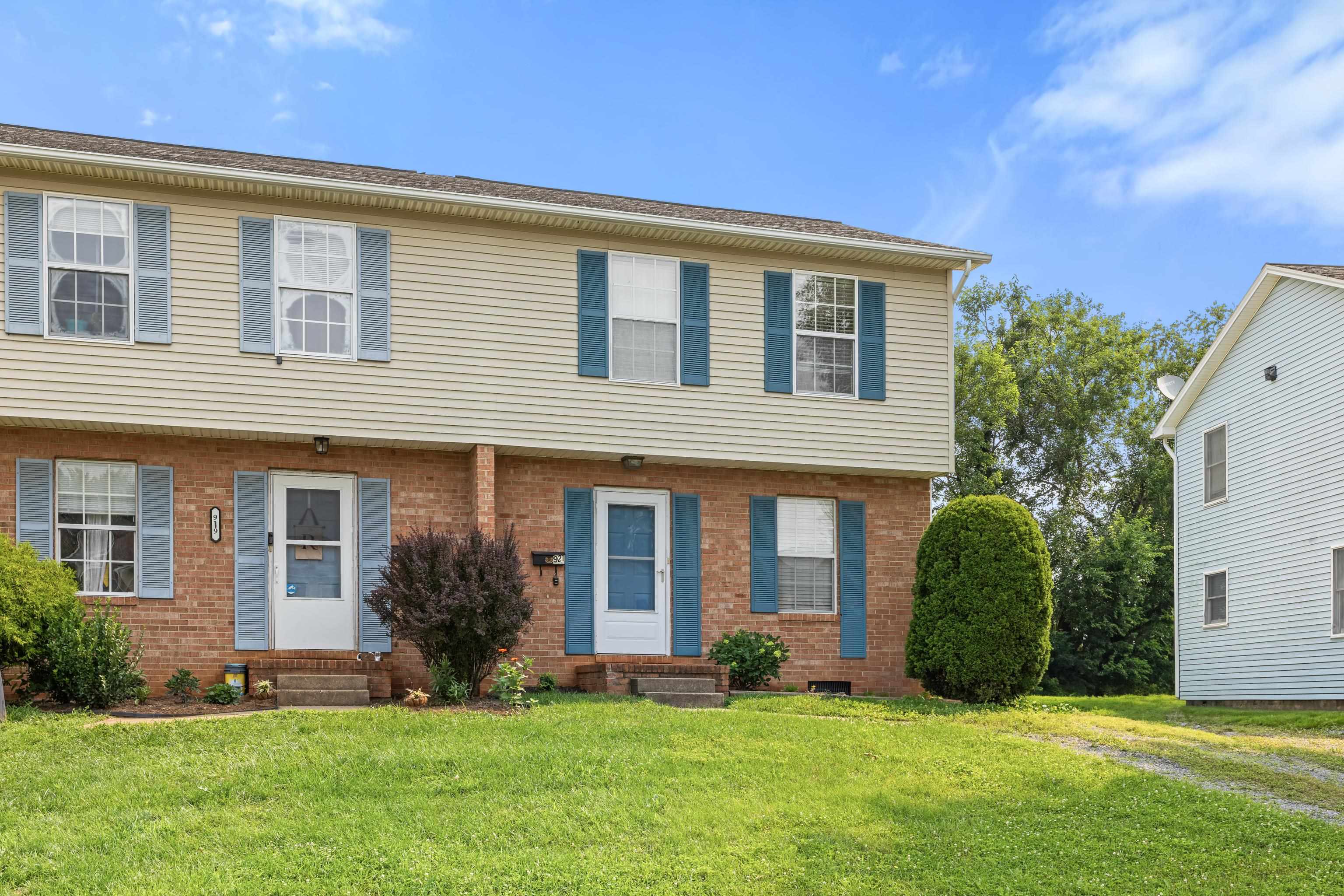 921 NORTHFIELD CT, HARRISONBURG, Virginia 22802, 3 Bedrooms Bedrooms, ,1 BathroomBathrooms,Residential,921 NORTHFIELD CT,679736 MLS # 679736 921 NORTHFIELD CT, HARRISONBURG, Virginia 22802, 3 Bedrooms Bedrooms, ,1 BathroomBathrooms,Residential,921 NORTHFIELD CT,679736 MLS # 679736