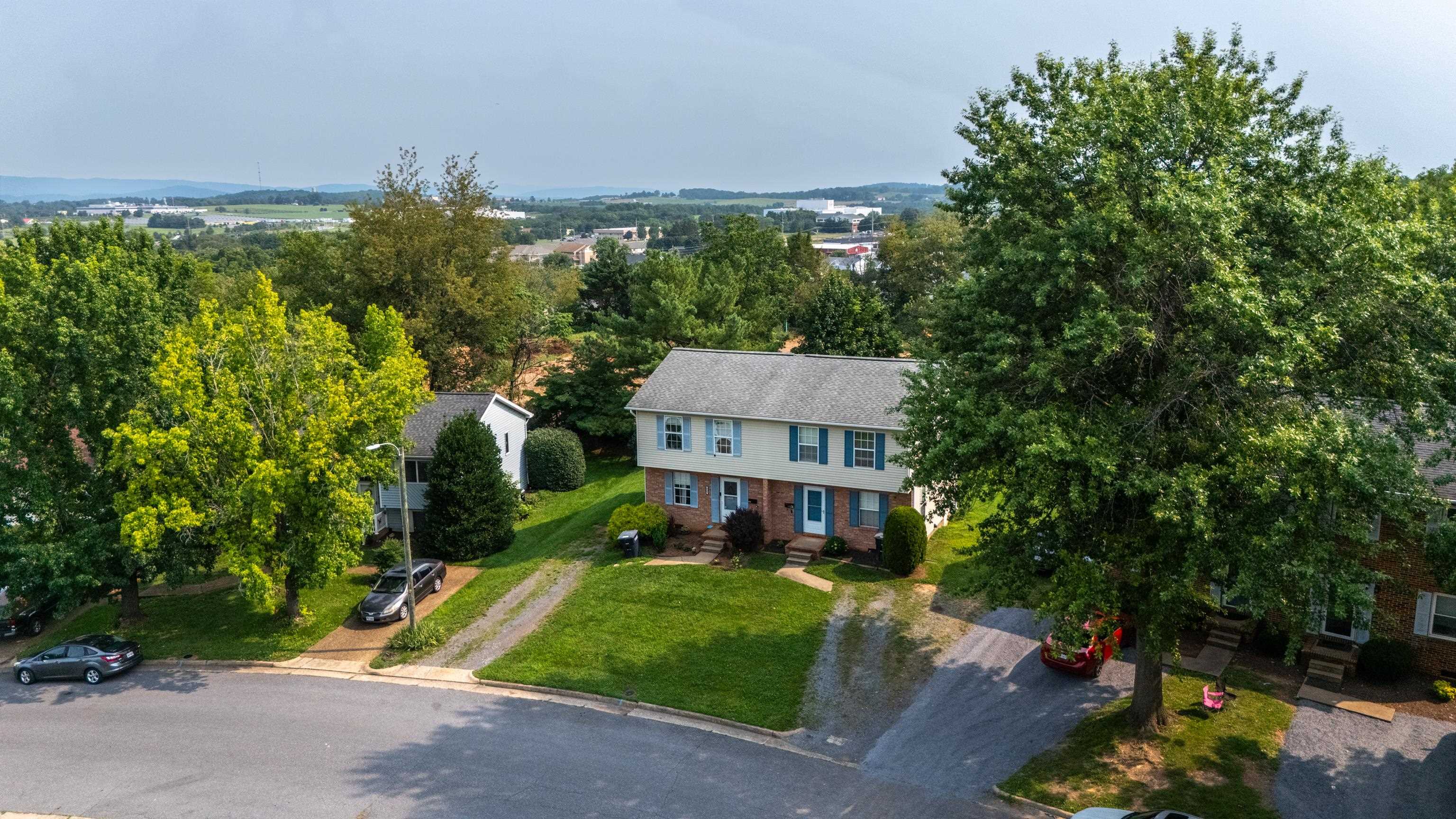 921 NORTHFIELD CT, HARRISONBURG, Virginia 22802, 3 Bedrooms Bedrooms, ,1 BathroomBathrooms,Residential,921 NORTHFIELD CT,679736 MLS # 679736 921 NORTHFIELD CT, HARRISONBURG, Virginia 22802, 3 Bedrooms Bedrooms, ,1 BathroomBathrooms,Residential,921 NORTHFIELD CT,679736 MLS # 679736
