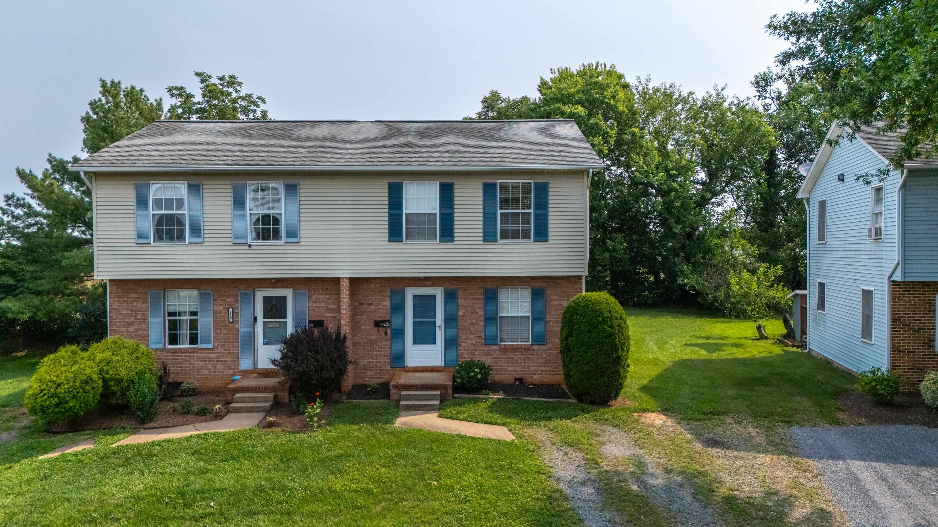 921 NORTHFIELD CT, HARRISONBURG, Virginia 22802, 3 Bedrooms Bedrooms, ,1 BathroomBathrooms,Residential,921 NORTHFIELD CT,679736 MLS # 679736 921 NORTHFIELD CT, HARRISONBURG, Virginia 22802, 3 Bedrooms Bedrooms, ,1 BathroomBathrooms,Residential,921 NORTHFIELD CT,679736 MLS # 679736