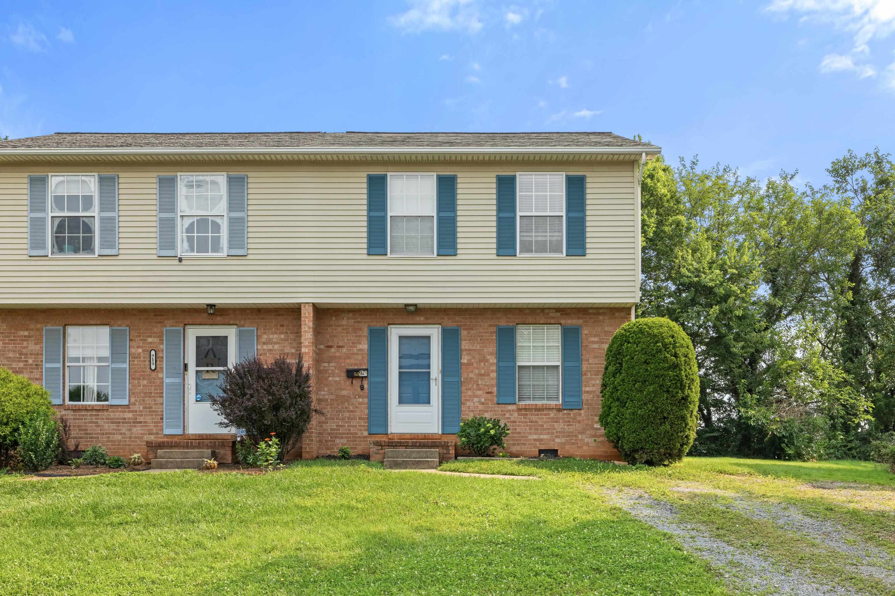 921 NORTHFIELD CT, HARRISONBURG, Virginia 22802, 3 Bedrooms Bedrooms, ,1 BathroomBathrooms,Residential,921 NORTHFIELD CT,679736 MLS # 679736 921 NORTHFIELD CT, HARRISONBURG, Virginia 22802, 3 Bedrooms Bedrooms, ,1 BathroomBathrooms,Residential,921 NORTHFIELD CT,679736 MLS # 679736