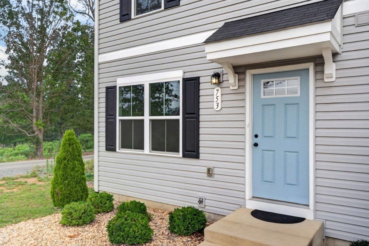 753 CARSON CIR, GROTTOES, Virginia 24441, 3 Bedrooms Bedrooms, ,2 BathroomsBathrooms,Residential,753 CARSON CIR,679743 MLS # 679743 753 CARSON CIR, GROTTOES, Virginia 24441, 3 Bedrooms Bedrooms, ,2 BathroomsBathrooms,Residential,753 CARSON CIR,679743 MLS # 679743