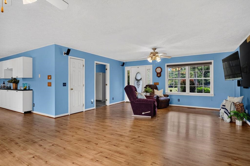 40 BRADFORD ST, SWOOPE, Virginia 24479, 3 Bedrooms Bedrooms, ,3 BathroomsBathrooms,Residential,40 BRADFORD ST,679751 MLS # 679751
