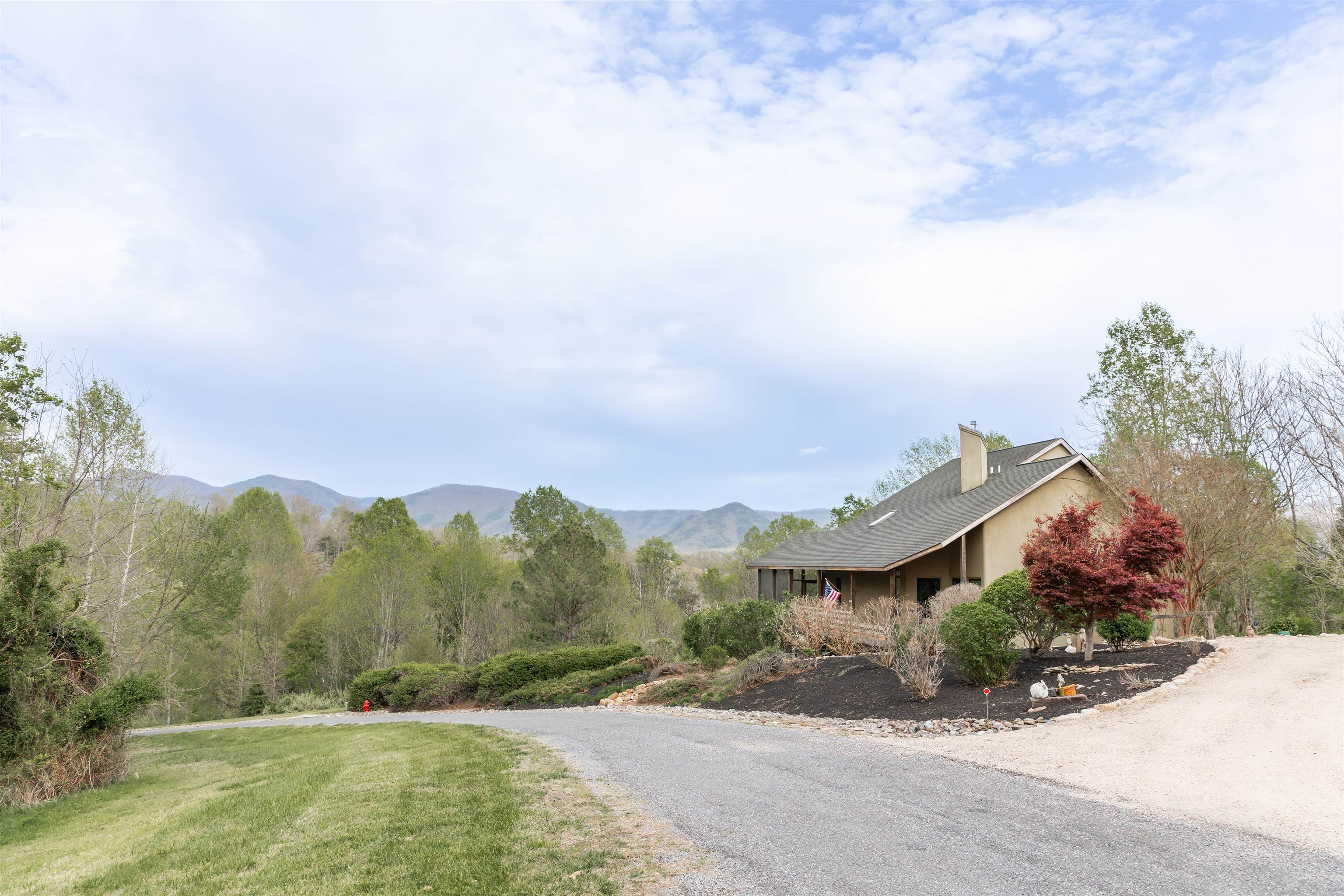 40 MONTE CARLO DR, LEXINGTON, Virginia 24450, 3 Bedrooms Bedrooms, ,3 BathroomsBathrooms,Residential,40 MONTE CARLO DR,679753 MLS # 679753 40 MONTE CARLO DR, LEXINGTON, Virginia 24450, 3 Bedrooms Bedrooms, ,3 BathroomsBathrooms,Residential,40 MONTE CARLO DR,679753 MLS # 679753