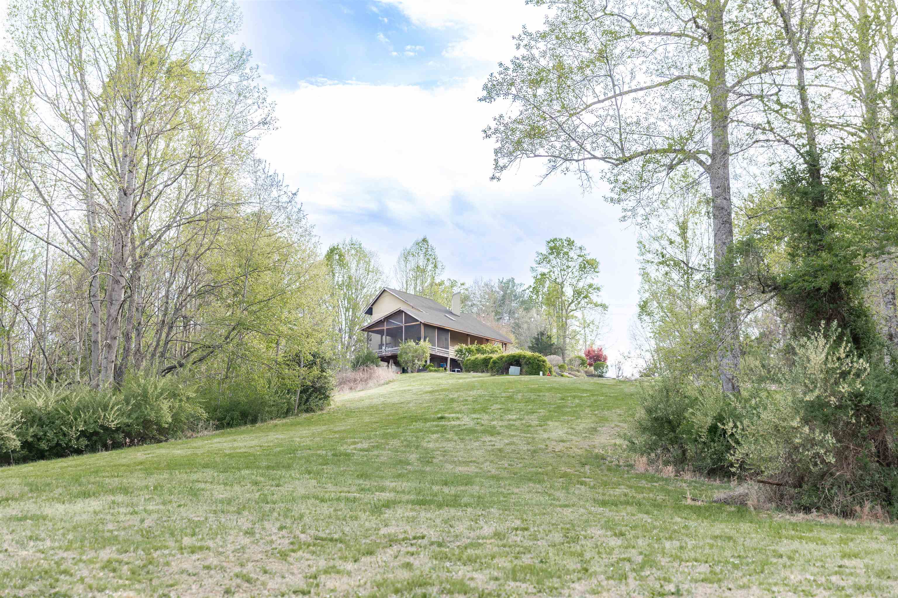 40 MONTE CARLO DR, LEXINGTON, Virginia 24450, 3 Bedrooms Bedrooms, ,3 BathroomsBathrooms,Residential,40 MONTE CARLO DR,679753 MLS # 679753 40 MONTE CARLO DR, LEXINGTON, Virginia 24450, 3 Bedrooms Bedrooms, ,3 BathroomsBathrooms,Residential,40 MONTE CARLO DR,679753 MLS # 679753