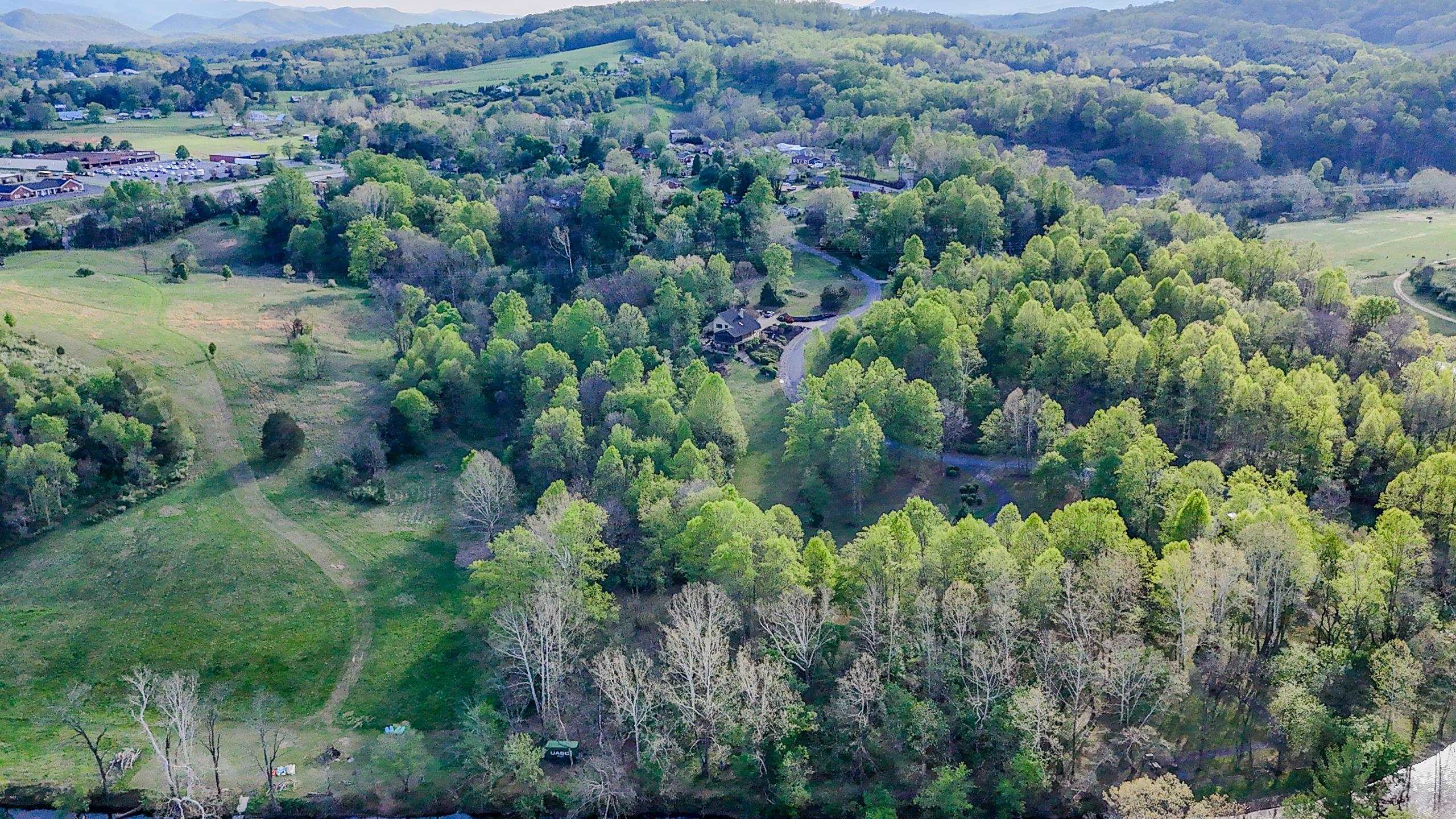 40 MONTE CARLO DR, LEXINGTON, Virginia 24450, 3 Bedrooms Bedrooms, ,3 BathroomsBathrooms,Residential,40 MONTE CARLO DR,679753 MLS # 679753 40 MONTE CARLO DR, LEXINGTON, Virginia 24450, 3 Bedrooms Bedrooms, ,3 BathroomsBathrooms,Residential,40 MONTE CARLO DR,679753 MLS # 679753