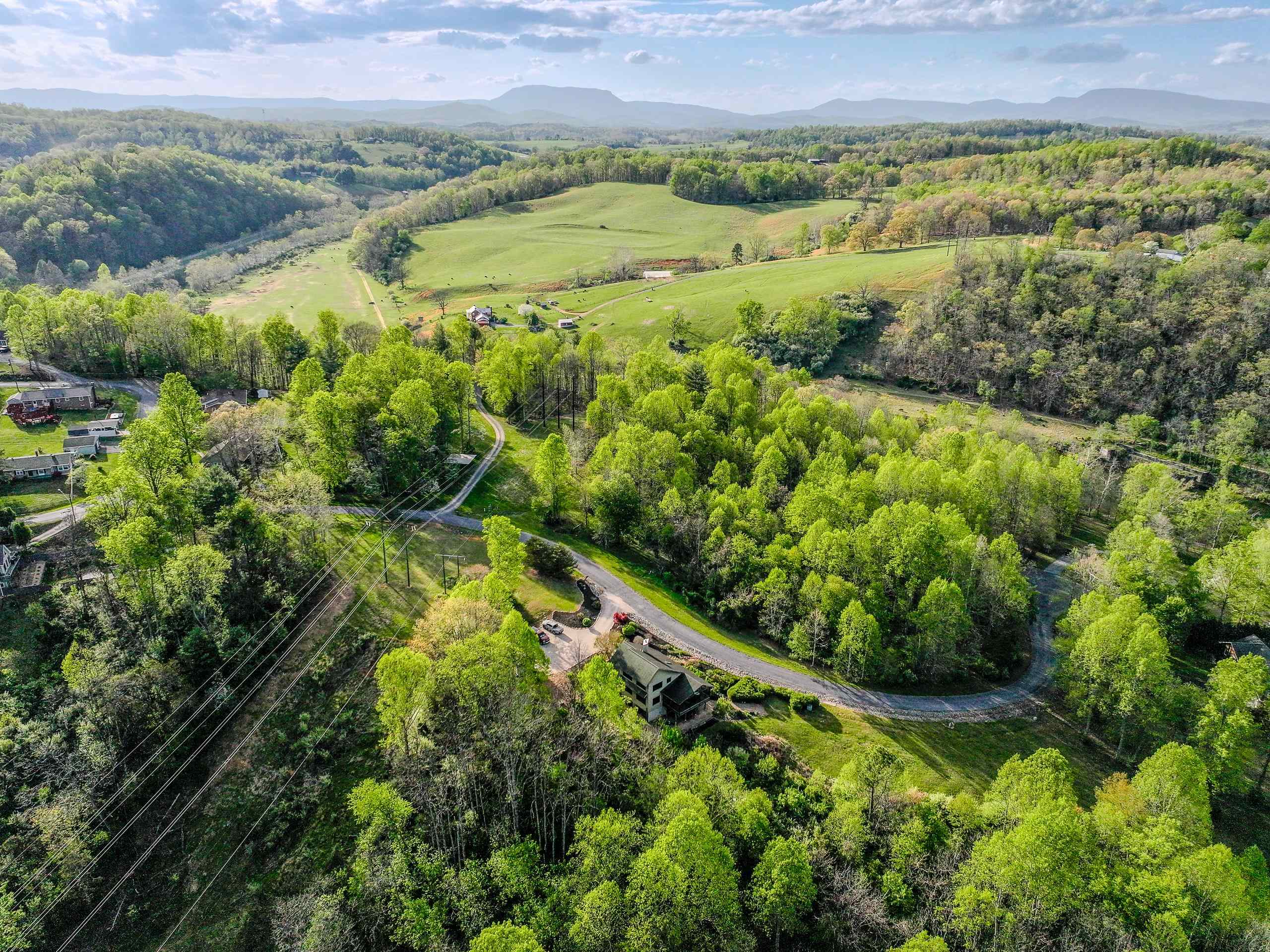 40 MONTE CARLO DR, LEXINGTON, Virginia 24450, 3 Bedrooms Bedrooms, ,3 BathroomsBathrooms,Residential,40 MONTE CARLO DR,679753 MLS # 679753 40 MONTE CARLO DR, LEXINGTON, Virginia 24450, 3 Bedrooms Bedrooms, ,3 BathroomsBathrooms,Residential,40 MONTE CARLO DR,679753 MLS # 679753