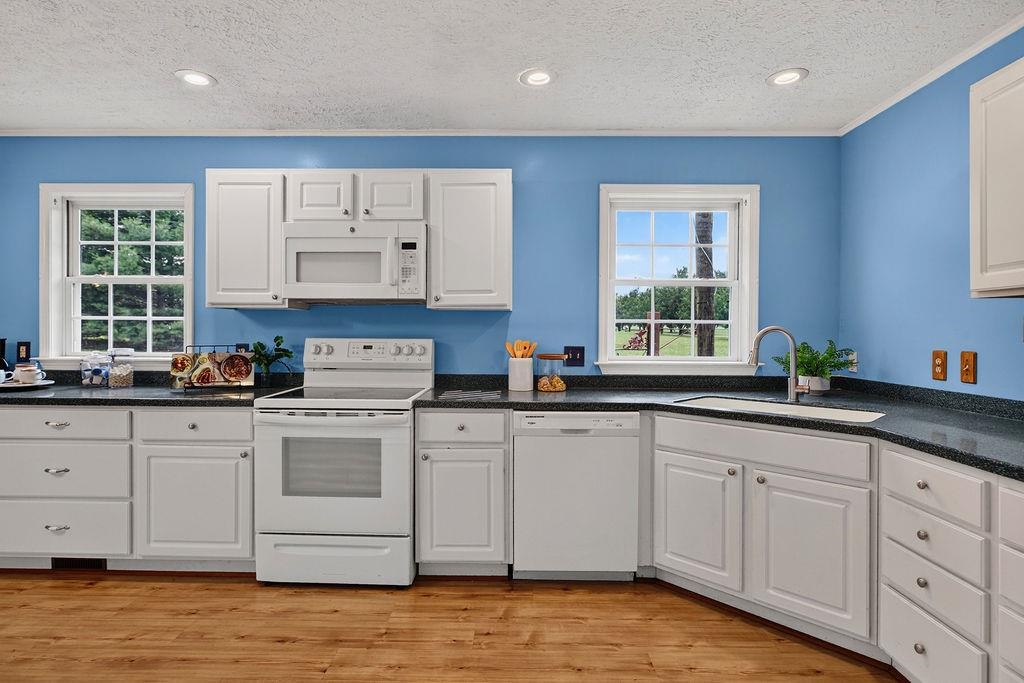 40A BRADFORD ST, SWOOPE, Virginia 24479, 3 Bedrooms Bedrooms, ,3 BathroomsBathrooms,Residential,40A BRADFORD ST,679754 MLS # 679754