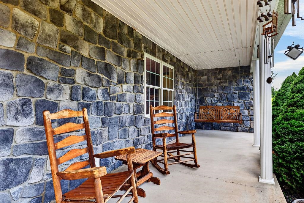40A BRADFORD ST, SWOOPE, Virginia 24479, 3 Bedrooms Bedrooms, ,3 BathroomsBathrooms,Residential,40A BRADFORD ST,679754 MLS # 679754