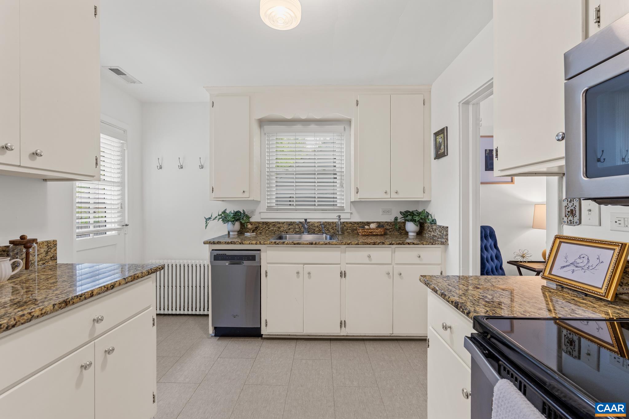 1602 ROSE HILL DR, CHARLOTTESVILLE, Virginia 22902, 2 Bedrooms Bedrooms, ,1 BathroomBathrooms,Residential,1602 ROSE HILL DR,679758 MLS # 679758