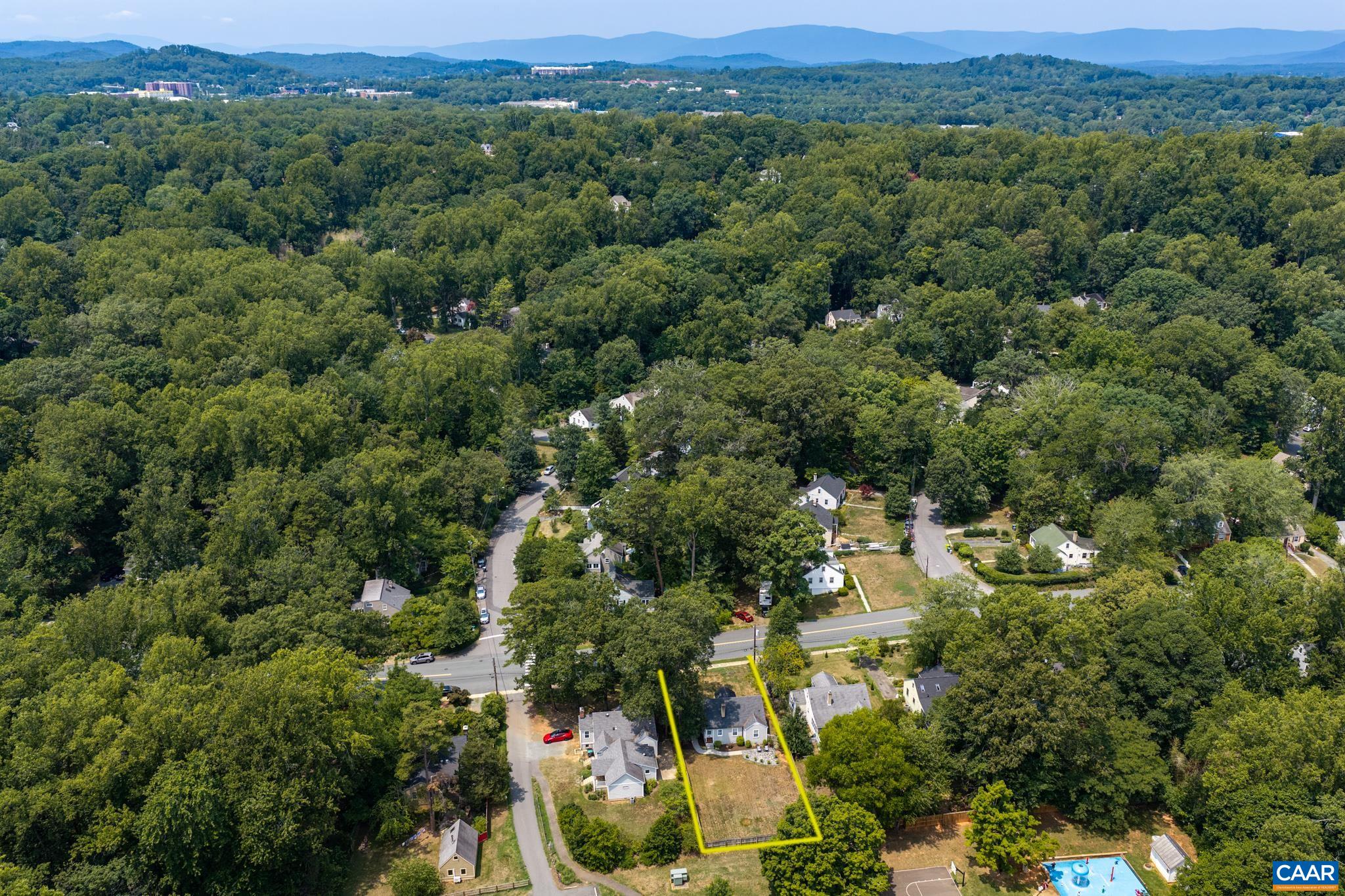 1602 ROSE HILL DR, CHARLOTTESVILLE, Virginia 22902, 2 Bedrooms Bedrooms, ,1 BathroomBathrooms,Residential,1602 ROSE HILL DR,679758 MLS # 679758