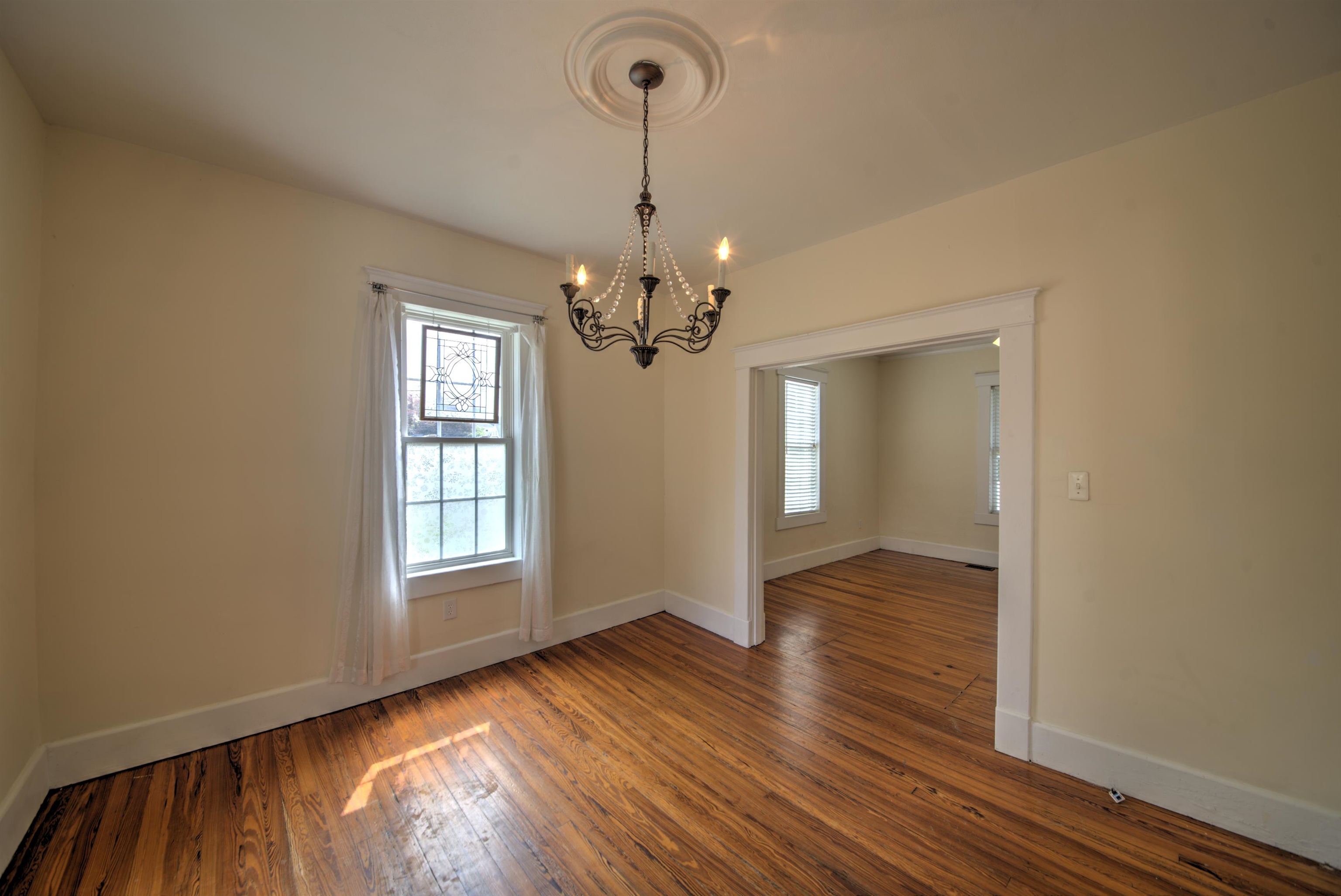 700 SHERWOOD AVE, WAYNESBORO, Virginia 22980, 2 Bedrooms Bedrooms, ,1 BathroomBathrooms,Residential,700 SHERWOOD AVE,679779 MLS # 679779 700 SHERWOOD AVE, WAYNESBORO, Virginia 22980, 2 Bedrooms Bedrooms, ,1 BathroomBathrooms,Residential,700 SHERWOOD AVE,679779 MLS # 679779
