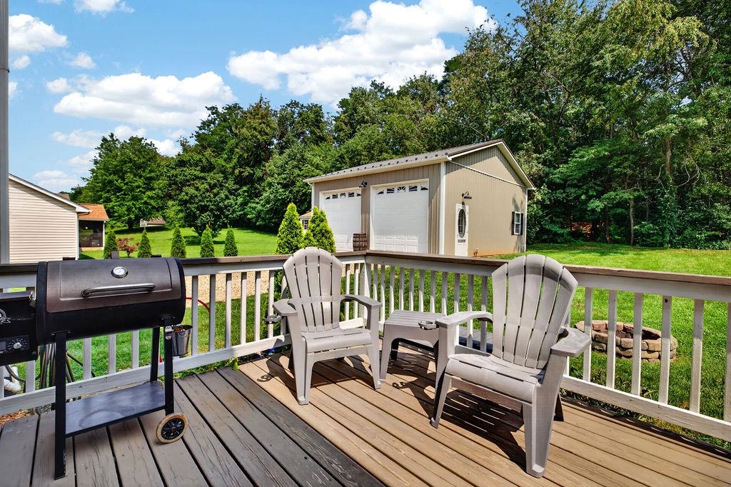 1859 HARVARD RD, WAYNESBORO, Virginia 22980, 3 Bedrooms Bedrooms, ,2 BathroomsBathrooms,Residential,1859 HARVARD RD,679780 MLS # 679780 1859 HARVARD RD, WAYNESBORO, Virginia 22980, 3 Bedrooms Bedrooms, ,2 BathroomsBathrooms,Residential,1859 HARVARD RD,679780 MLS # 679780