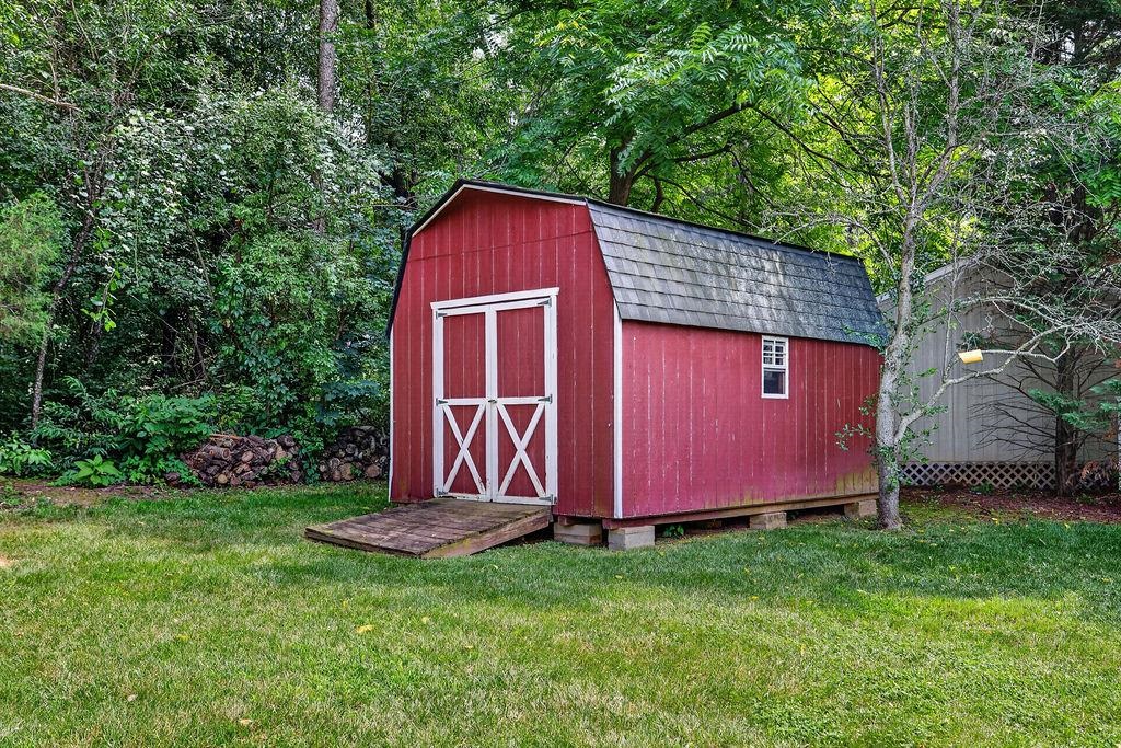 1859 HARVARD RD, WAYNESBORO, Virginia 22980, 3 Bedrooms Bedrooms, ,2 BathroomsBathrooms,Residential,1859 HARVARD RD,679780 MLS # 679780 1859 HARVARD RD, WAYNESBORO, Virginia 22980, 3 Bedrooms Bedrooms, ,2 BathroomsBathrooms,Residential,1859 HARVARD RD,679780 MLS # 679780