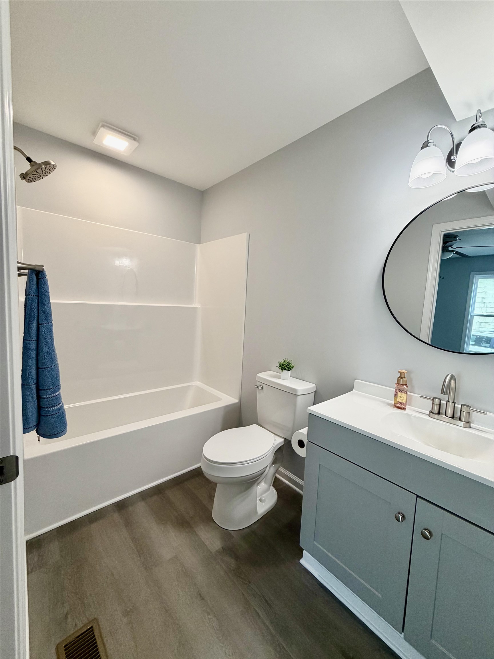 1117 STUART ST, STAUNTON, Virginia 24401, 3 Bedrooms Bedrooms, ,2 BathroomsBathrooms,Residential,1117 STUART ST,679782 MLS # 679782