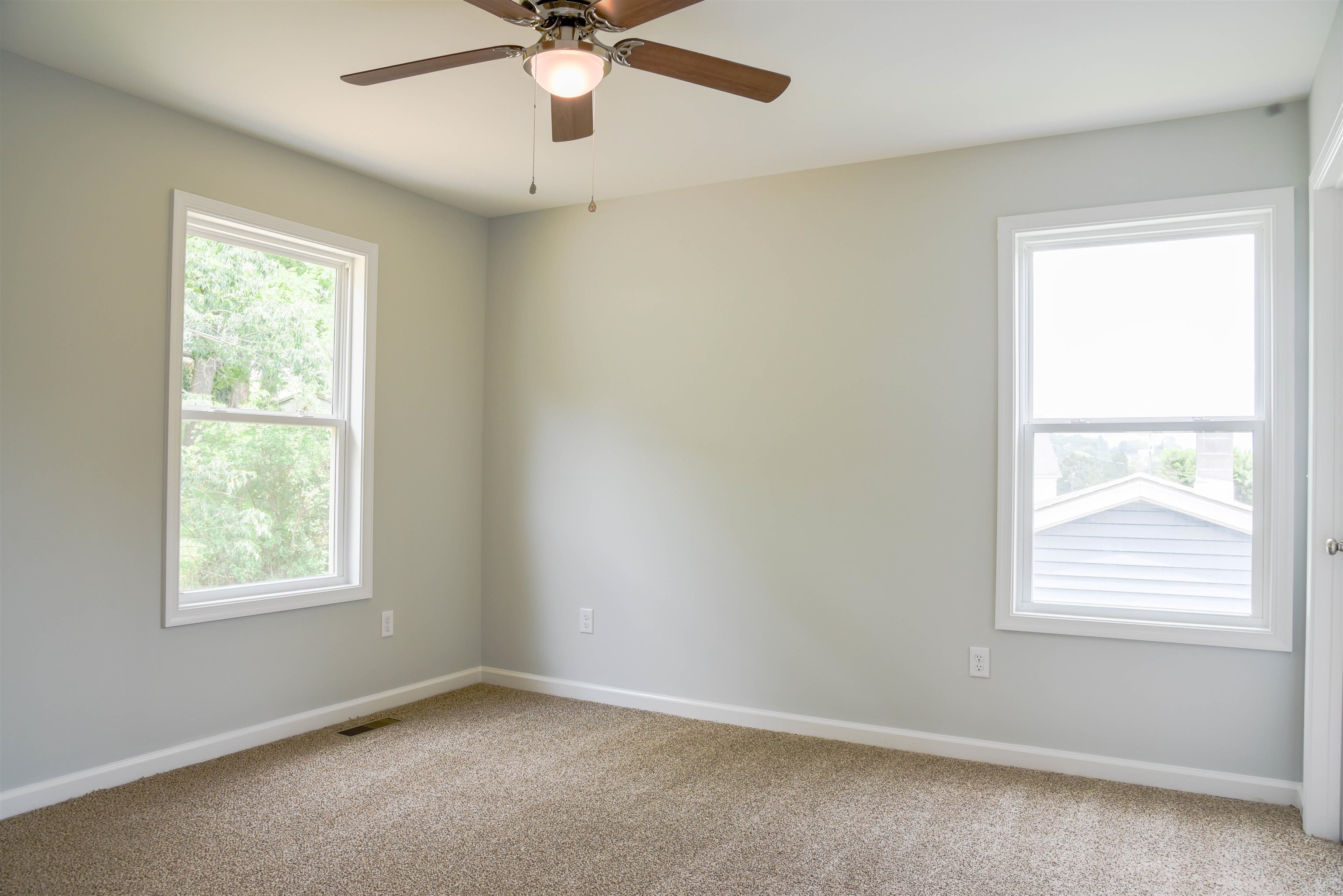 1117 STUART ST, STAUNTON, Virginia 24401, 3 Bedrooms Bedrooms, ,2 BathroomsBathrooms,Residential,1117 STUART ST,679782 MLS # 679782