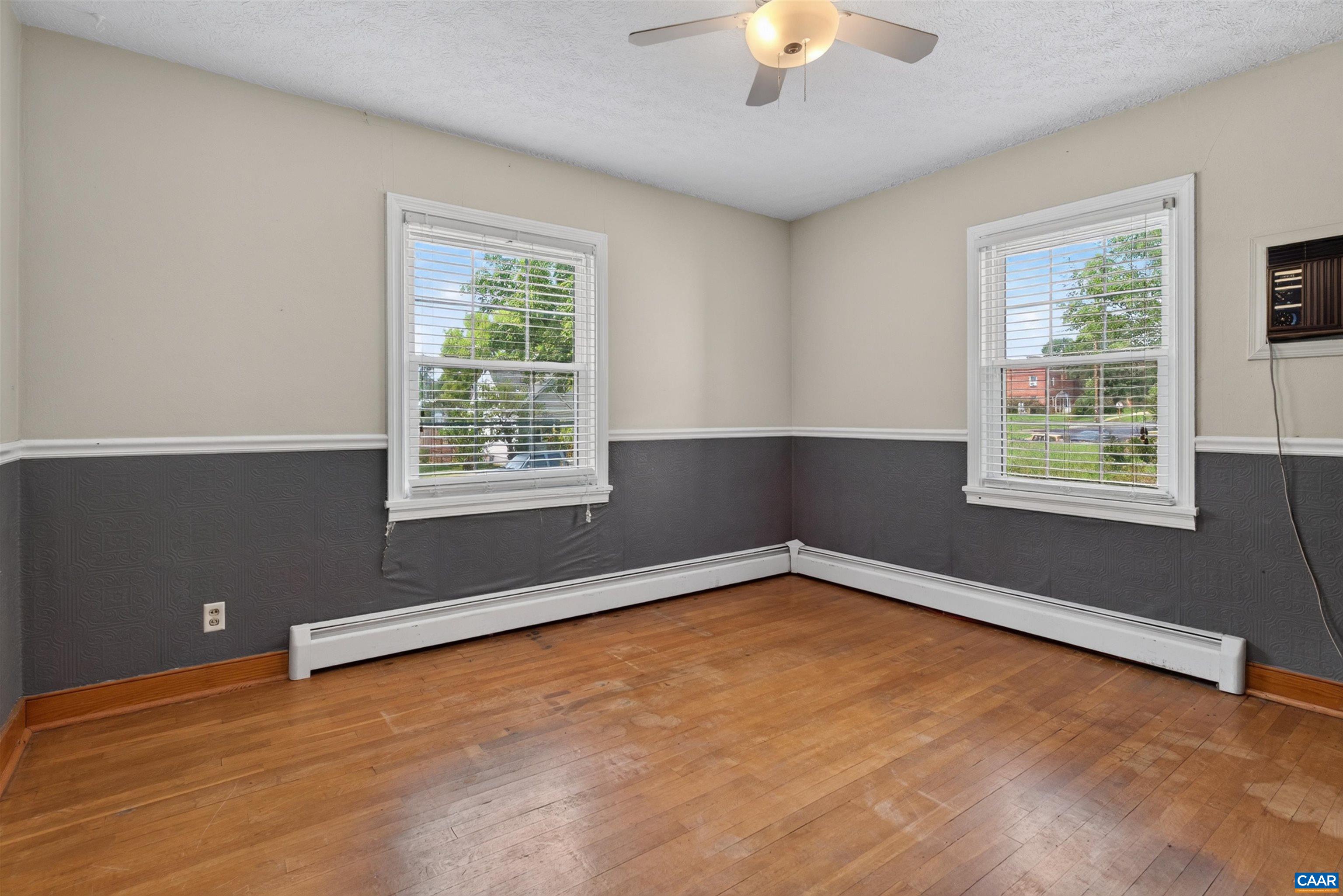 1515 MULBERRY ST, WAYNESBORO, Virginia 22980, 3 Bedrooms Bedrooms, ,2 BathroomsBathrooms,Residential,1515 MULBERRY ST,679784 MLS # 679784 1515 MULBERRY ST, WAYNESBORO, Virginia 22980, 3 Bedrooms Bedrooms, ,2 BathroomsBathrooms,Residential,1515 MULBERRY ST,679784 MLS # 679784